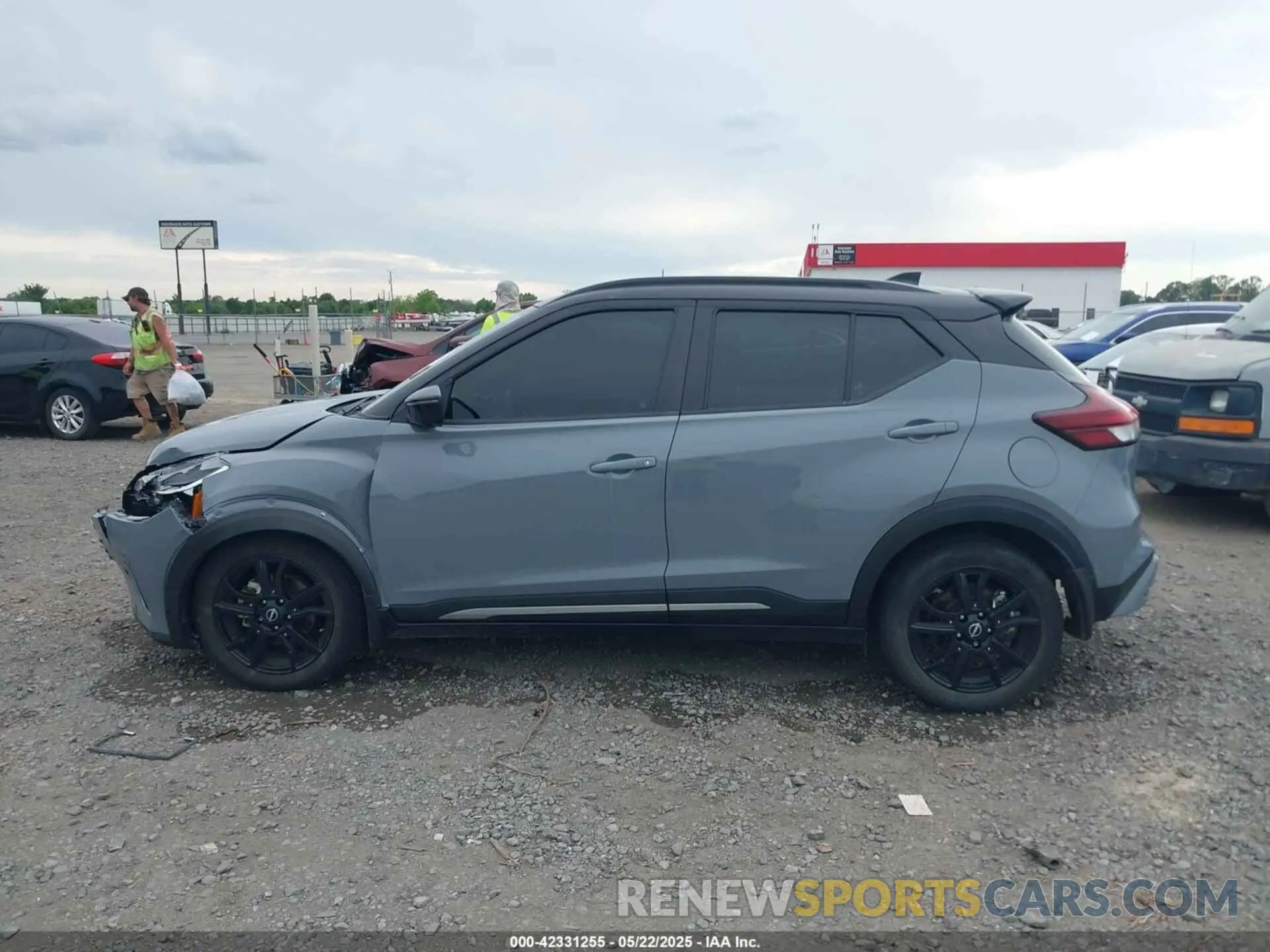 14 Photograph of a damaged car 3N1CP5DV5NL493750 NISSAN KICKS 2022