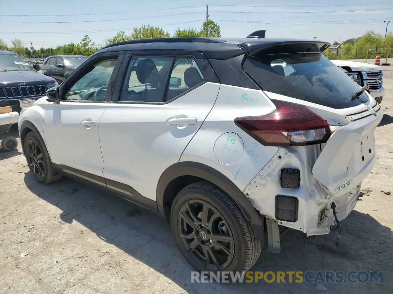2 Photograph of a damaged car 3N1CP5DV6NL493465 NISSAN KICKS 2022
