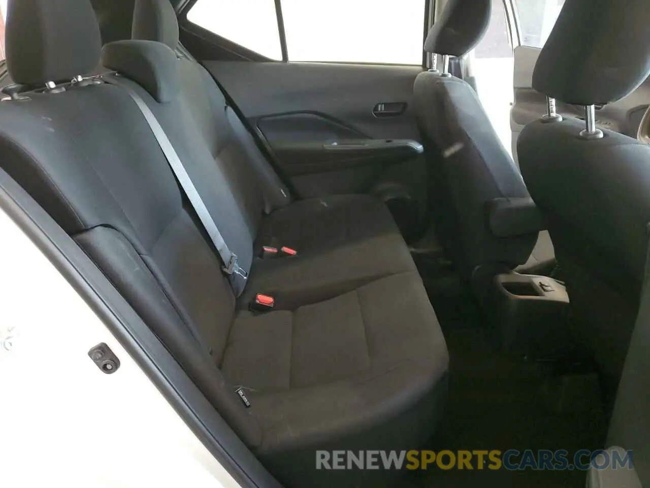 10 Photograph of a damaged car 3N1CP5BV0PL548014 NISSAN KICKS 2023