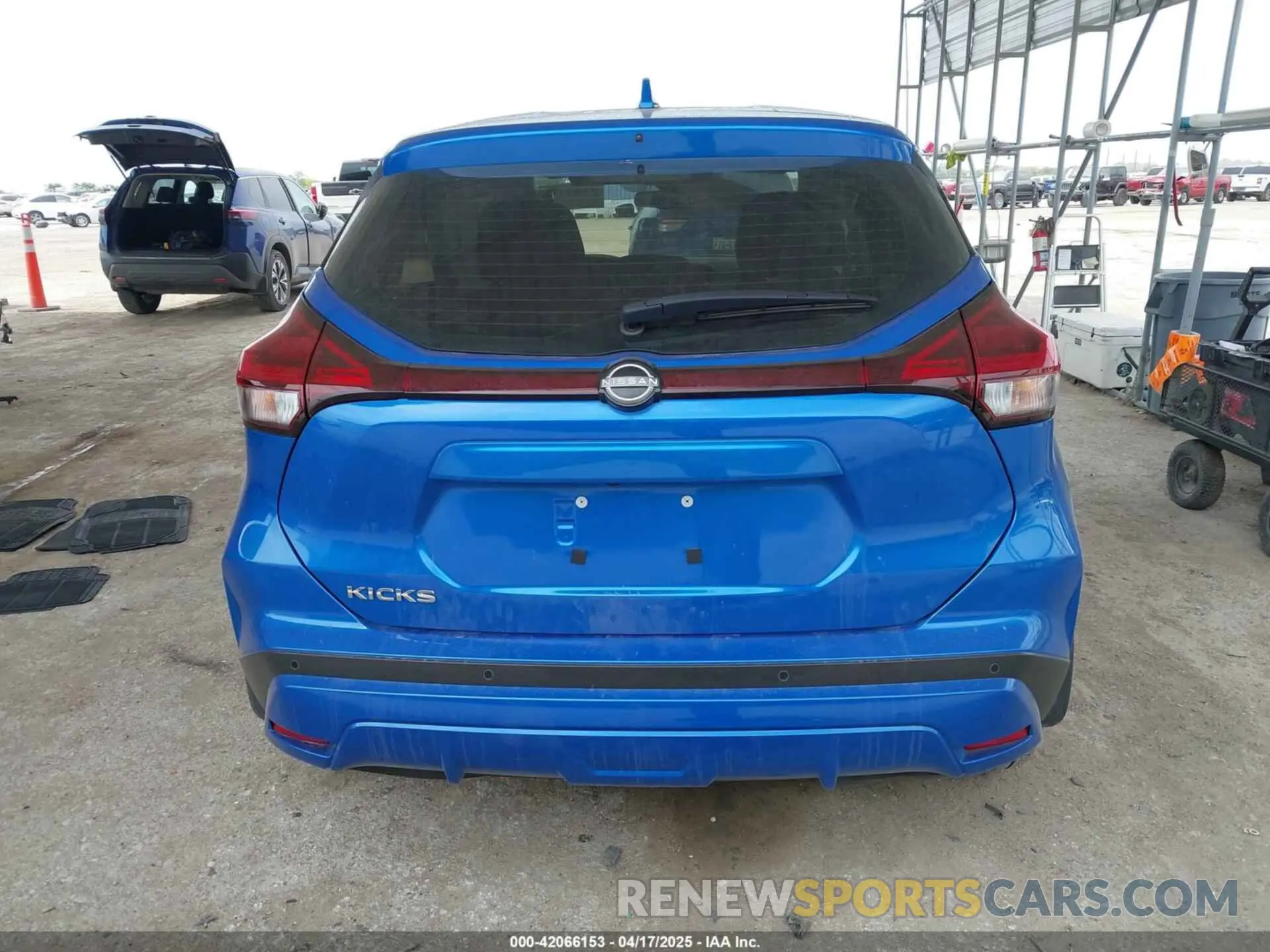 16 Photograph of a damaged car 3N1CP5BV0PL564519 NISSAN KICKS 2023