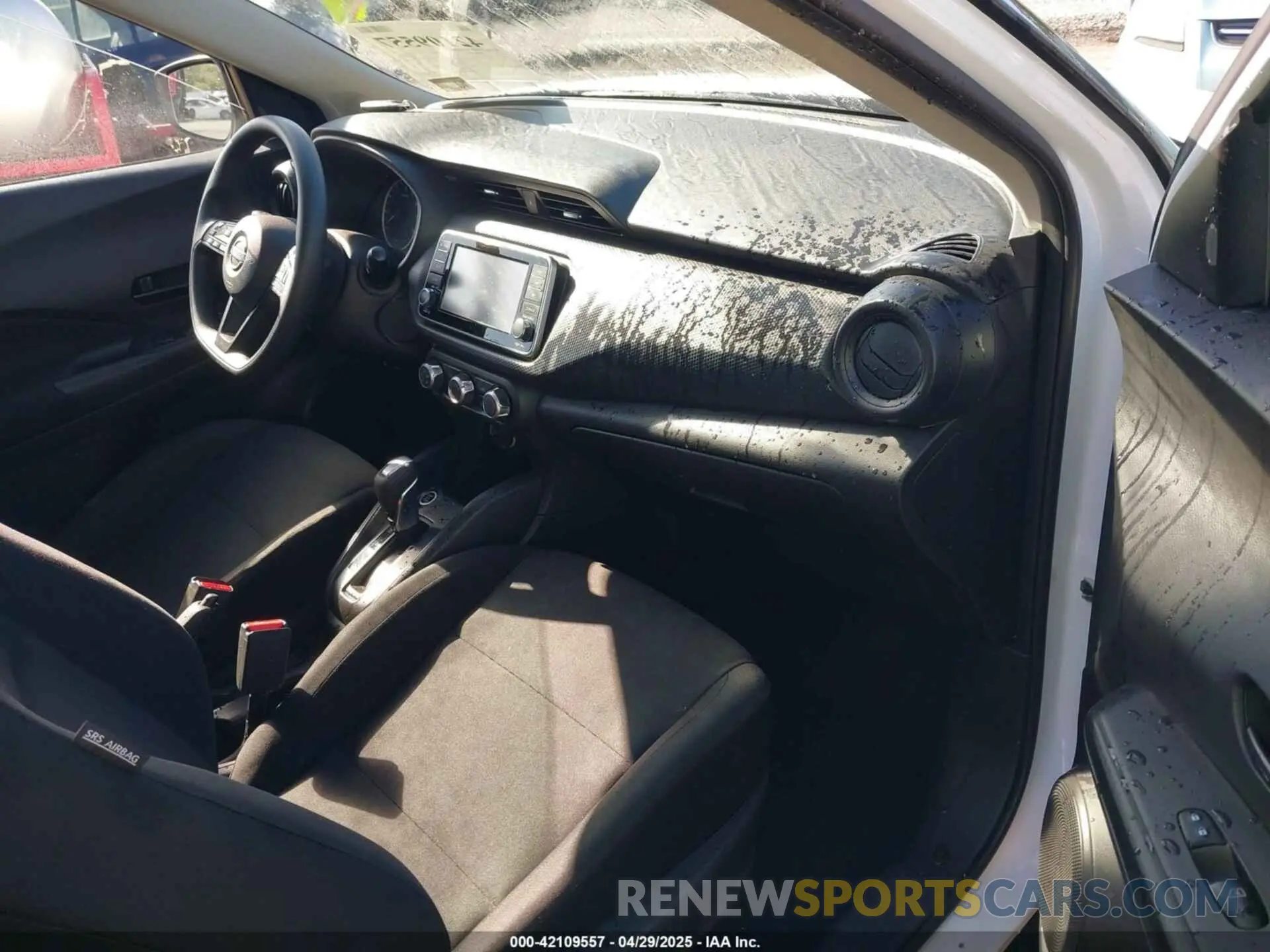 5 Photograph of a damaged car 3N1CP5BV1PL574539 NISSAN KICKS 2023