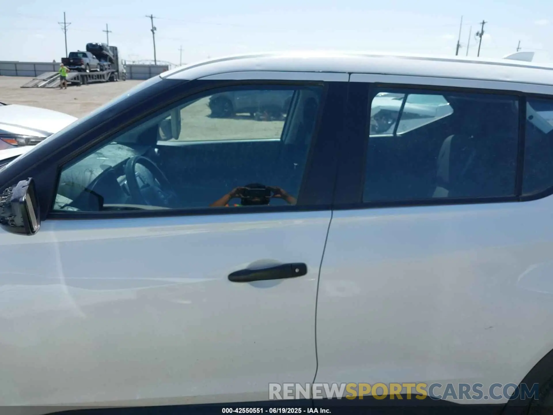 14 Photograph of a damaged car 3N1CP5BV2PL527231 NISSAN KICKS 2023