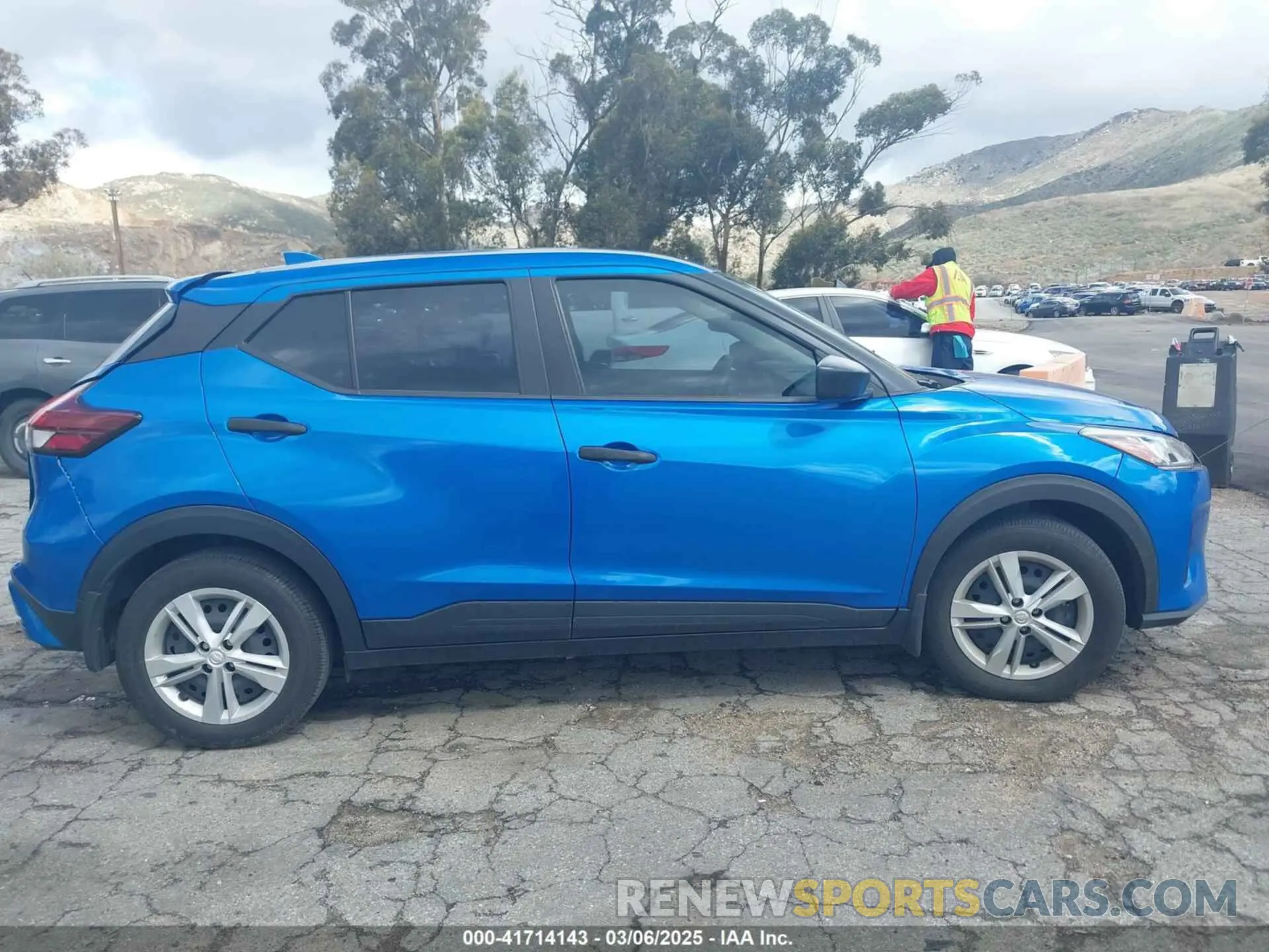 13 Photograph of a damaged car 3N1CP5BV2PL533238 NISSAN KICKS 2023