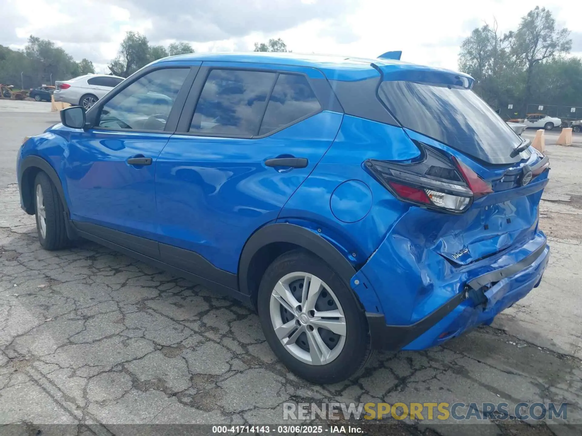 3 Photograph of a damaged car 3N1CP5BV2PL533238 NISSAN KICKS 2023