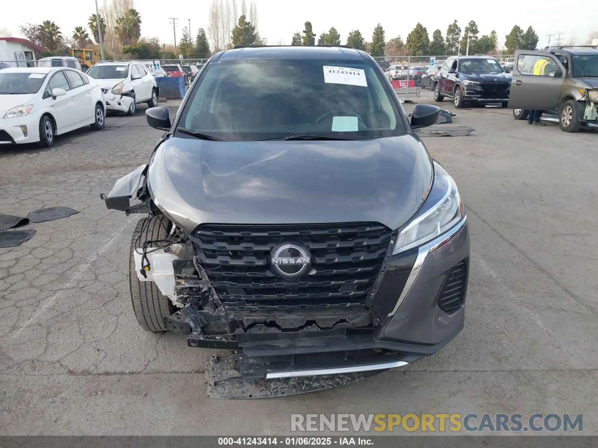 12 Фотография поврежденного автомобиля 3N1CP5BV4PL469266 NISSAN KICKS 2023