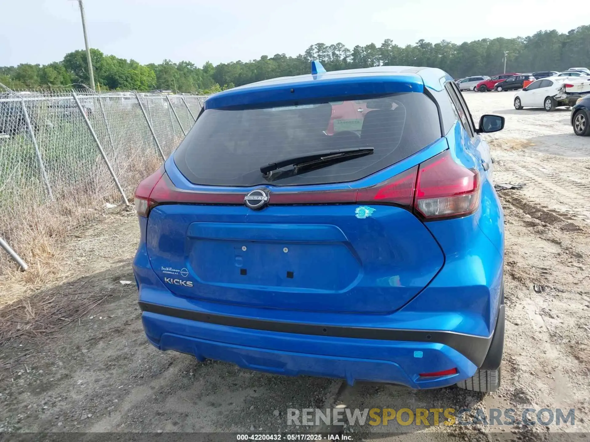 16 Photograph of a damaged car 3N1CP5BV6PL549619 NISSAN KICKS 2023