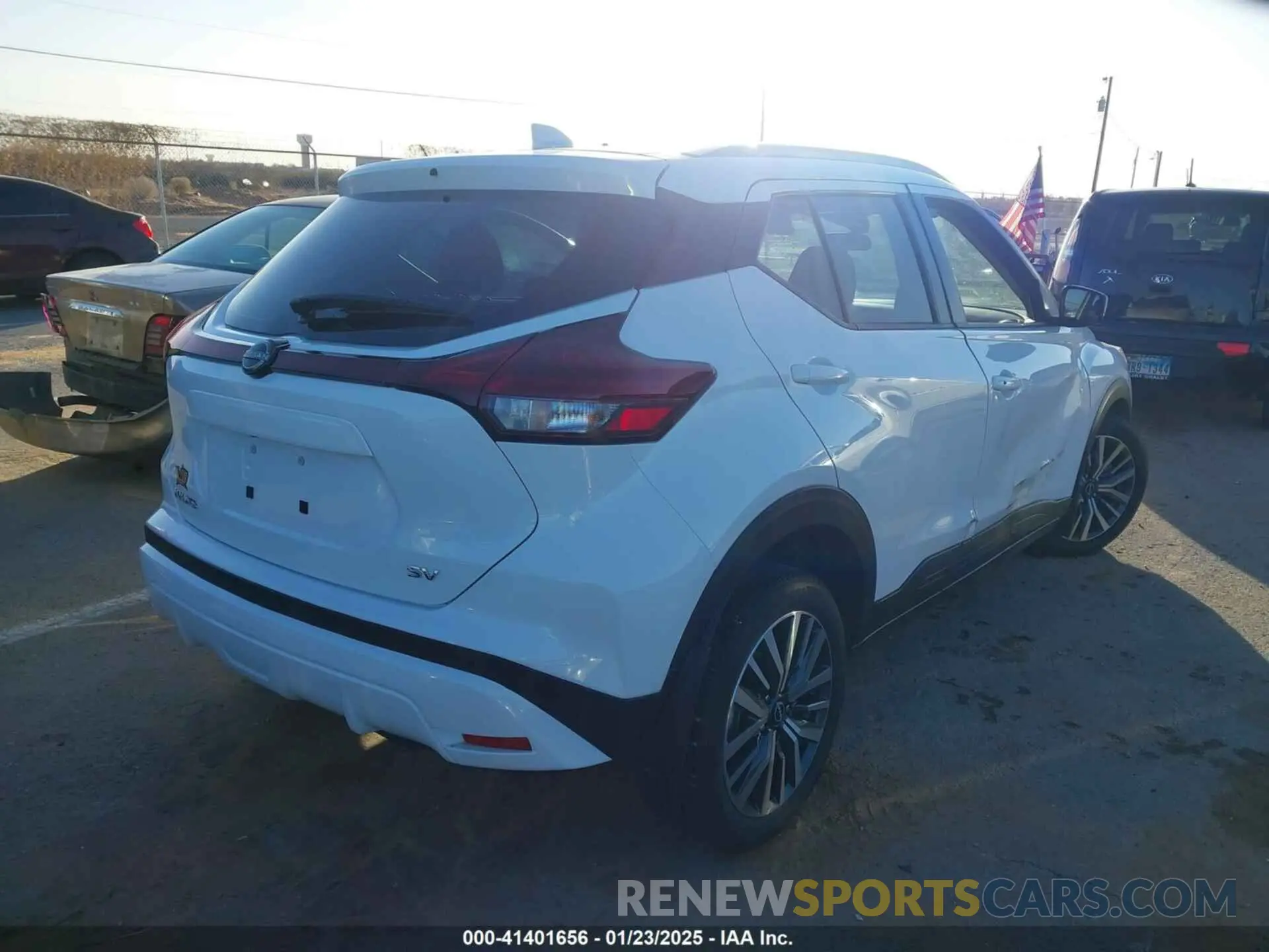 4 Photograph of a damaged car 3N1CP5CV0PL539540 NISSAN KICKS 2023