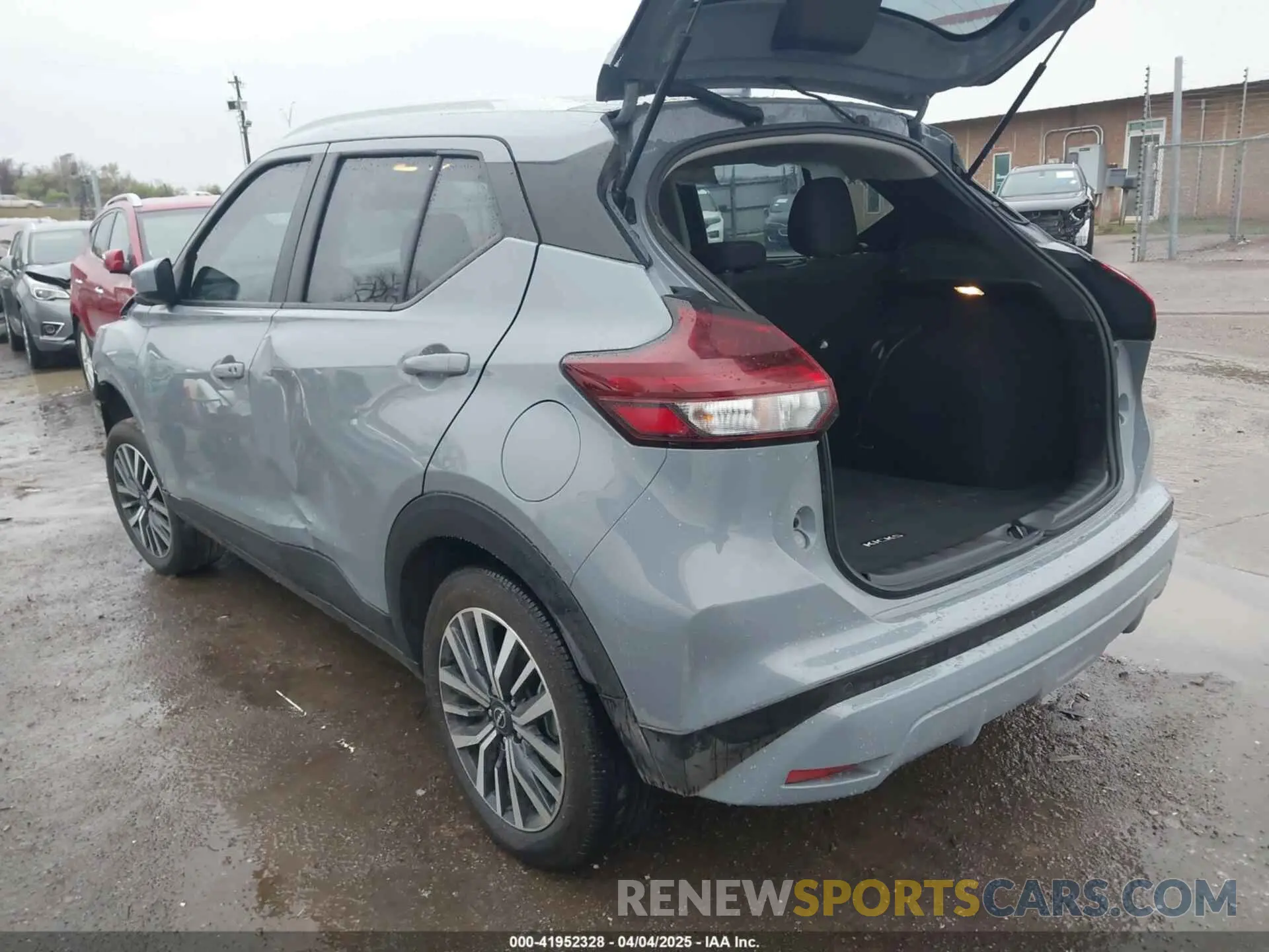 3 Фотография поврежденного автомобиля 3N1CP5CV1PL561367 NISSAN KICKS 2023