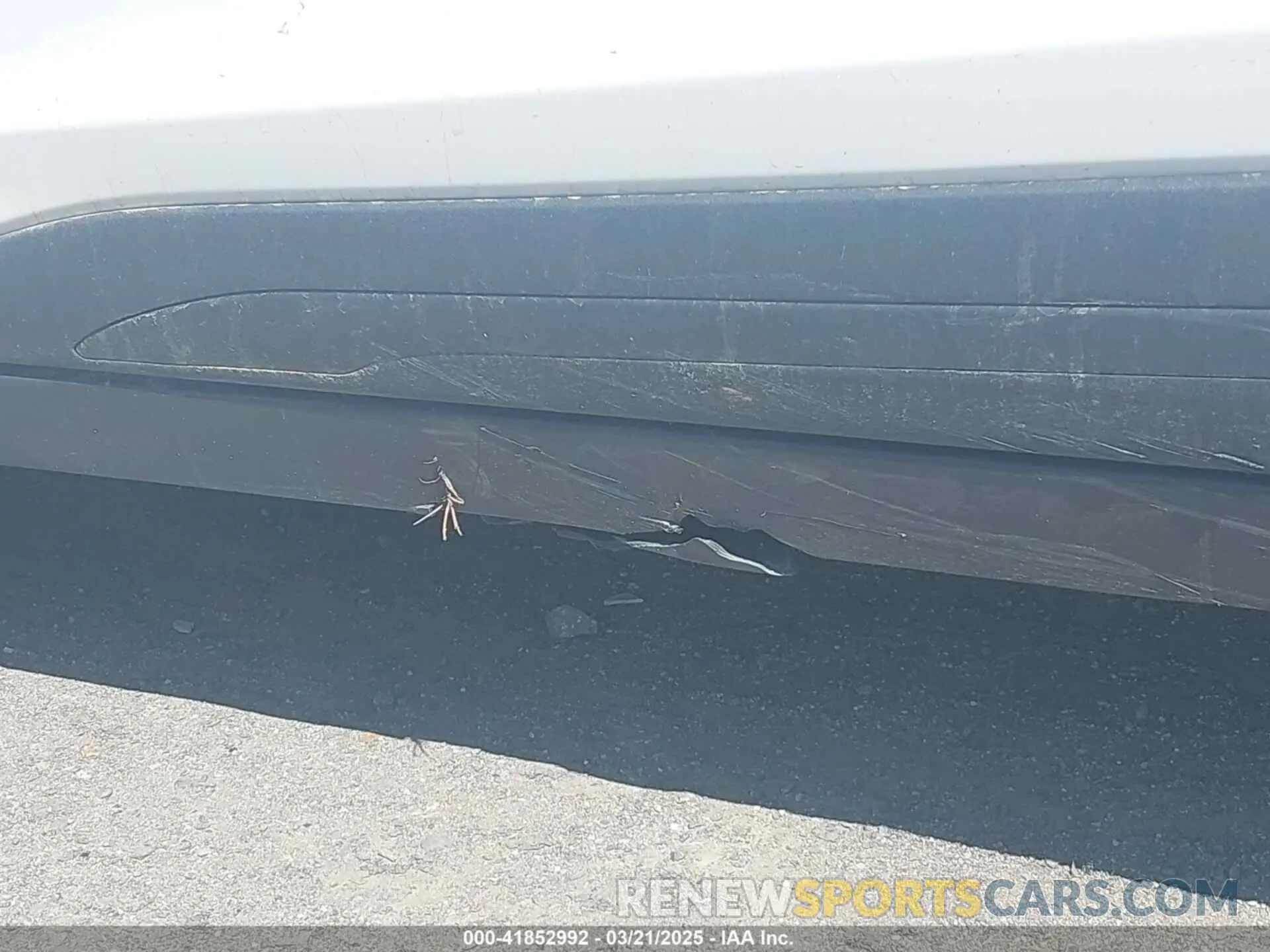 17 Photograph of a damaged car 3N1CP5CV2PL504076 NISSAN KICKS 2023
