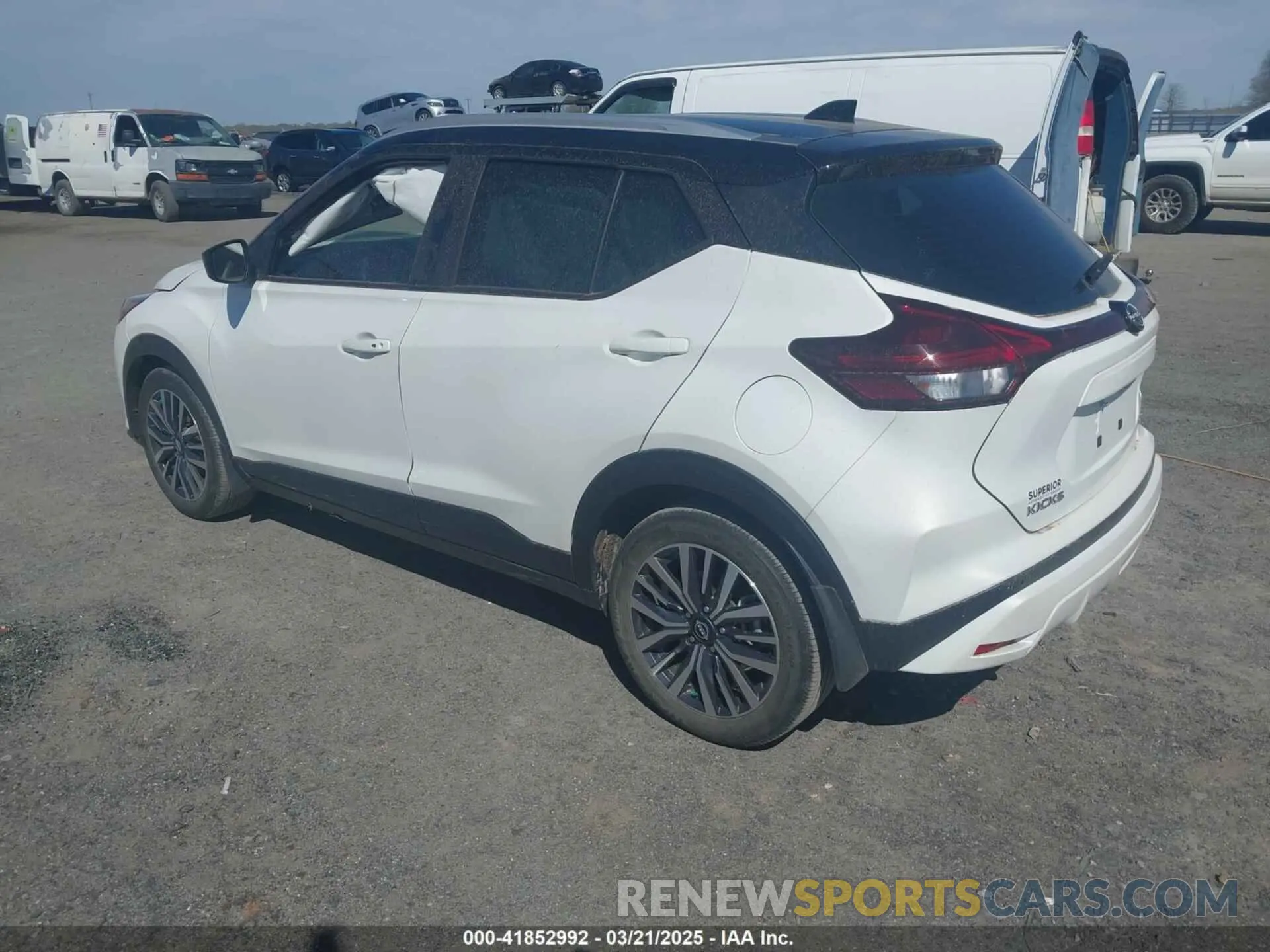 3 Photograph of a damaged car 3N1CP5CV2PL504076 NISSAN KICKS 2023