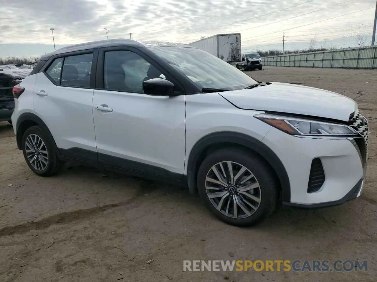 4 Photograph of a damaged car 3N1CP5CV2PL544335 NISSAN KICKS 2023
