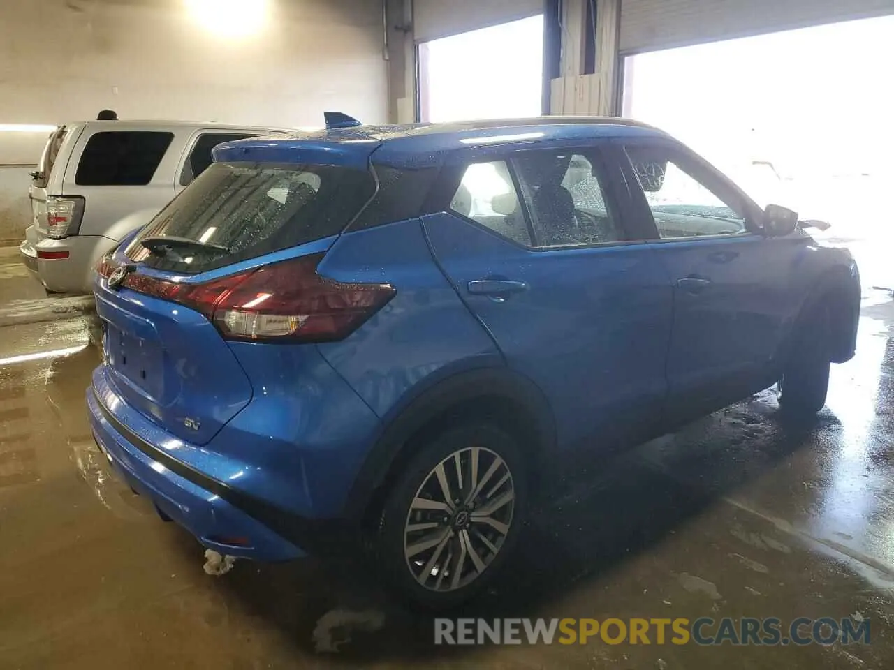 3 Фотография поврежденного автомобиля 3N1CP5CV3PL563511 NISSAN KICKS 2023