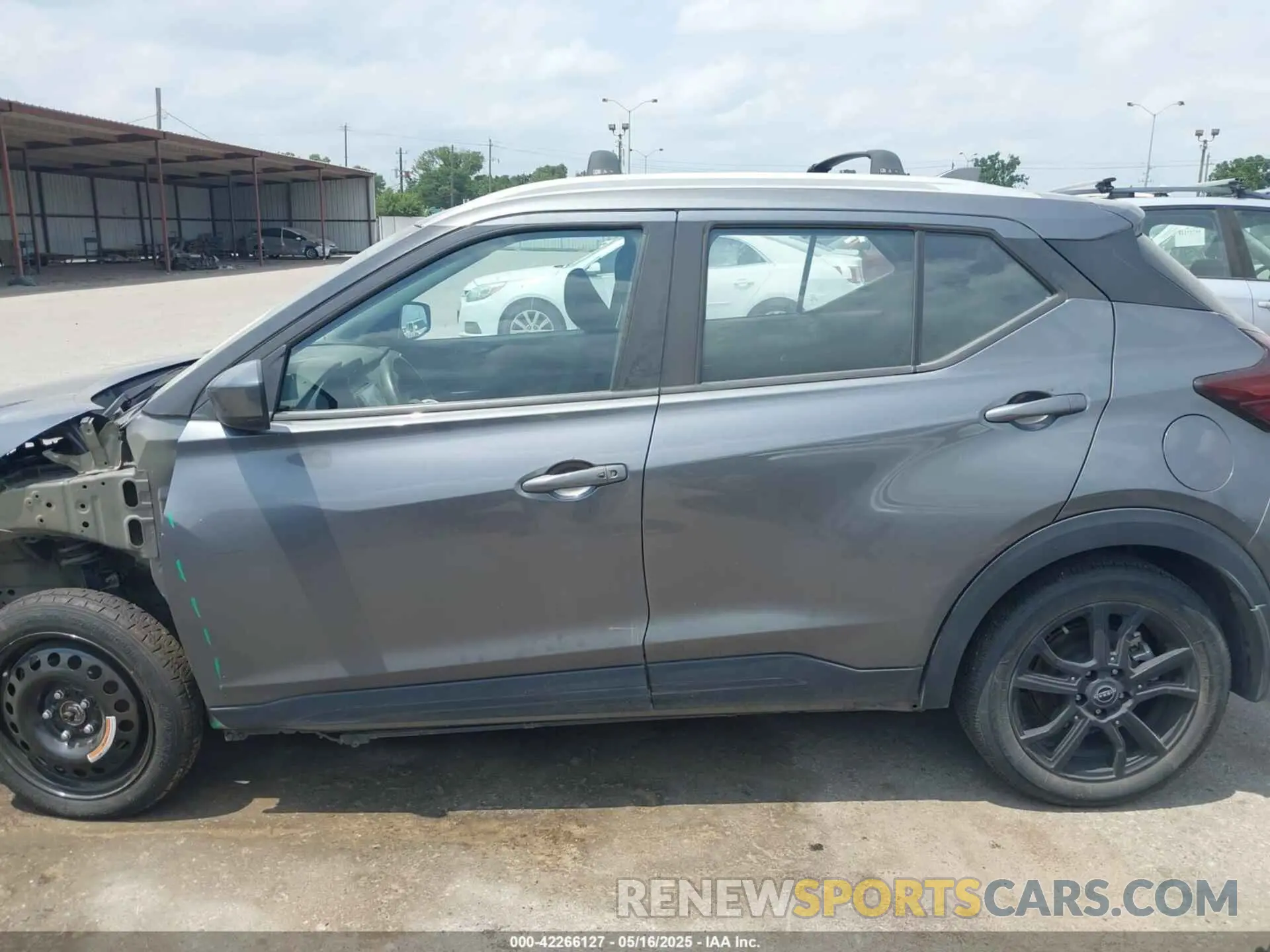 15 Photograph of a damaged car 3N1CP5CV4PL485191 NISSAN KICKS 2023