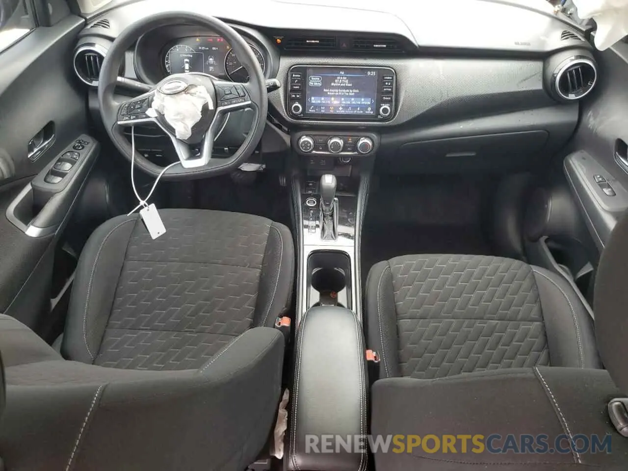 8 Photograph of a damaged car 3N1CP5CV5PL478119 NISSAN KICKS 2023