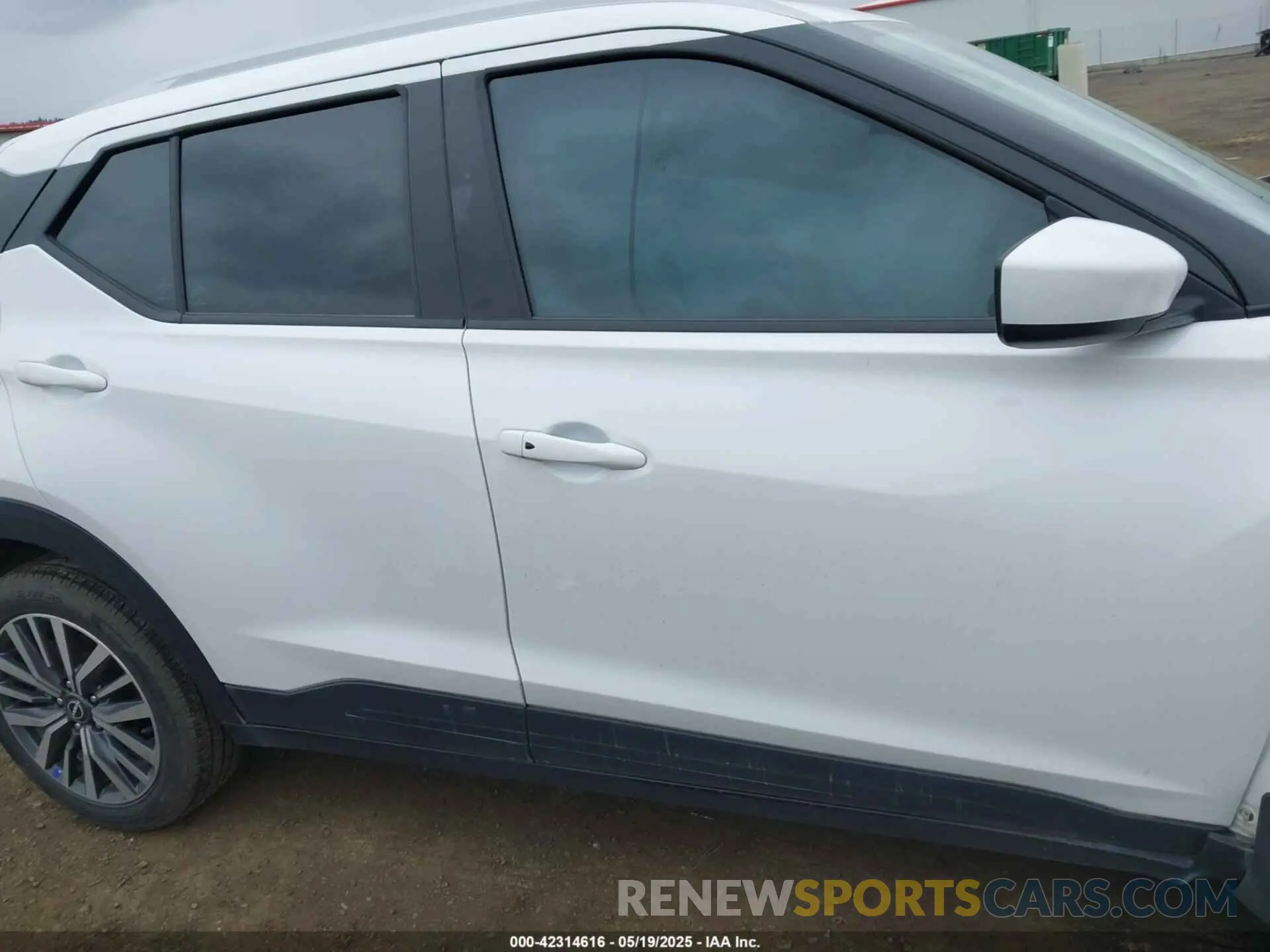 13 Фотография поврежденного автомобиля 3N1CP5CV5PL544135 NISSAN KICKS 2023