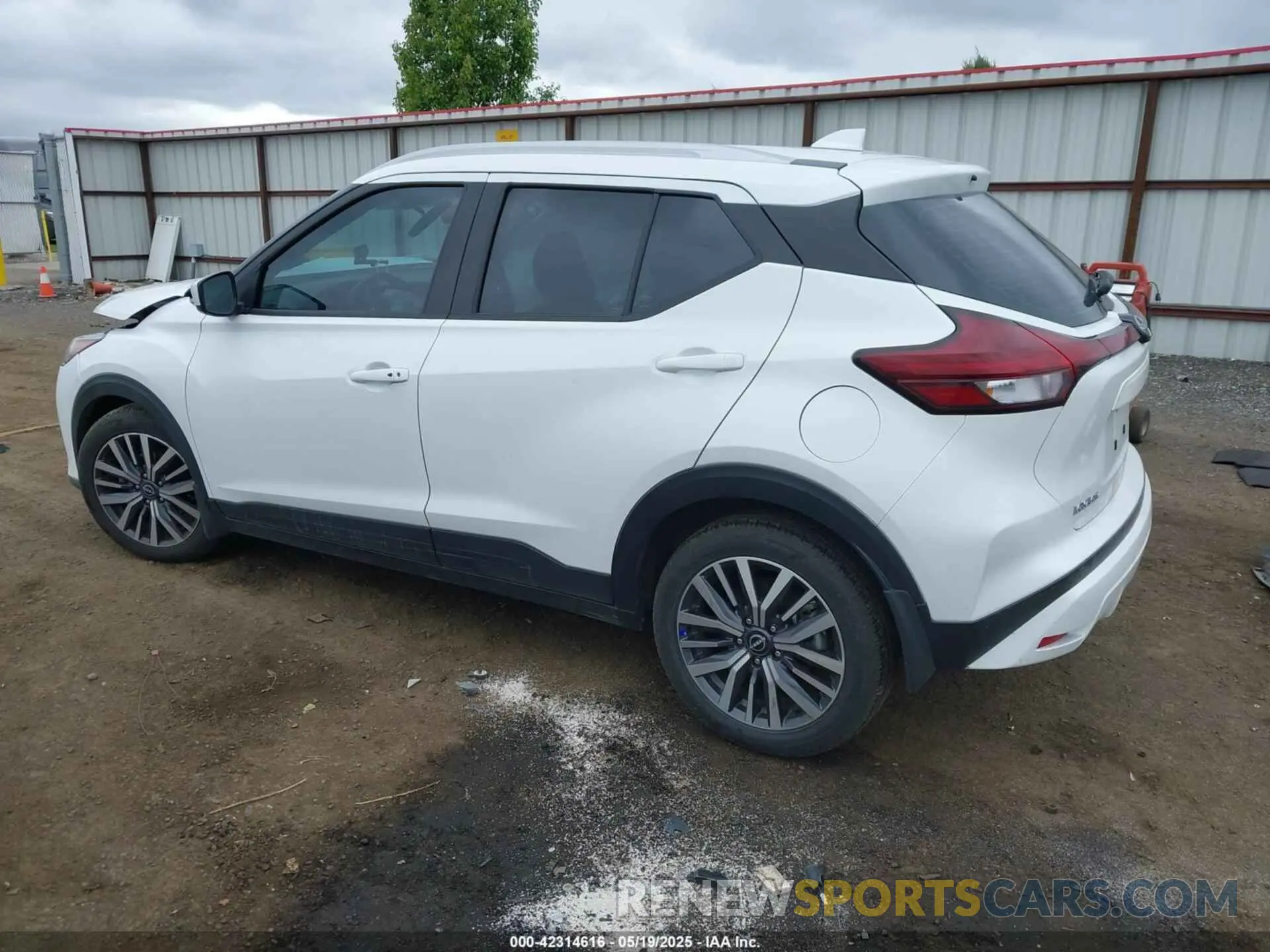 3 Фотография поврежденного автомобиля 3N1CP5CV5PL544135 NISSAN KICKS 2023