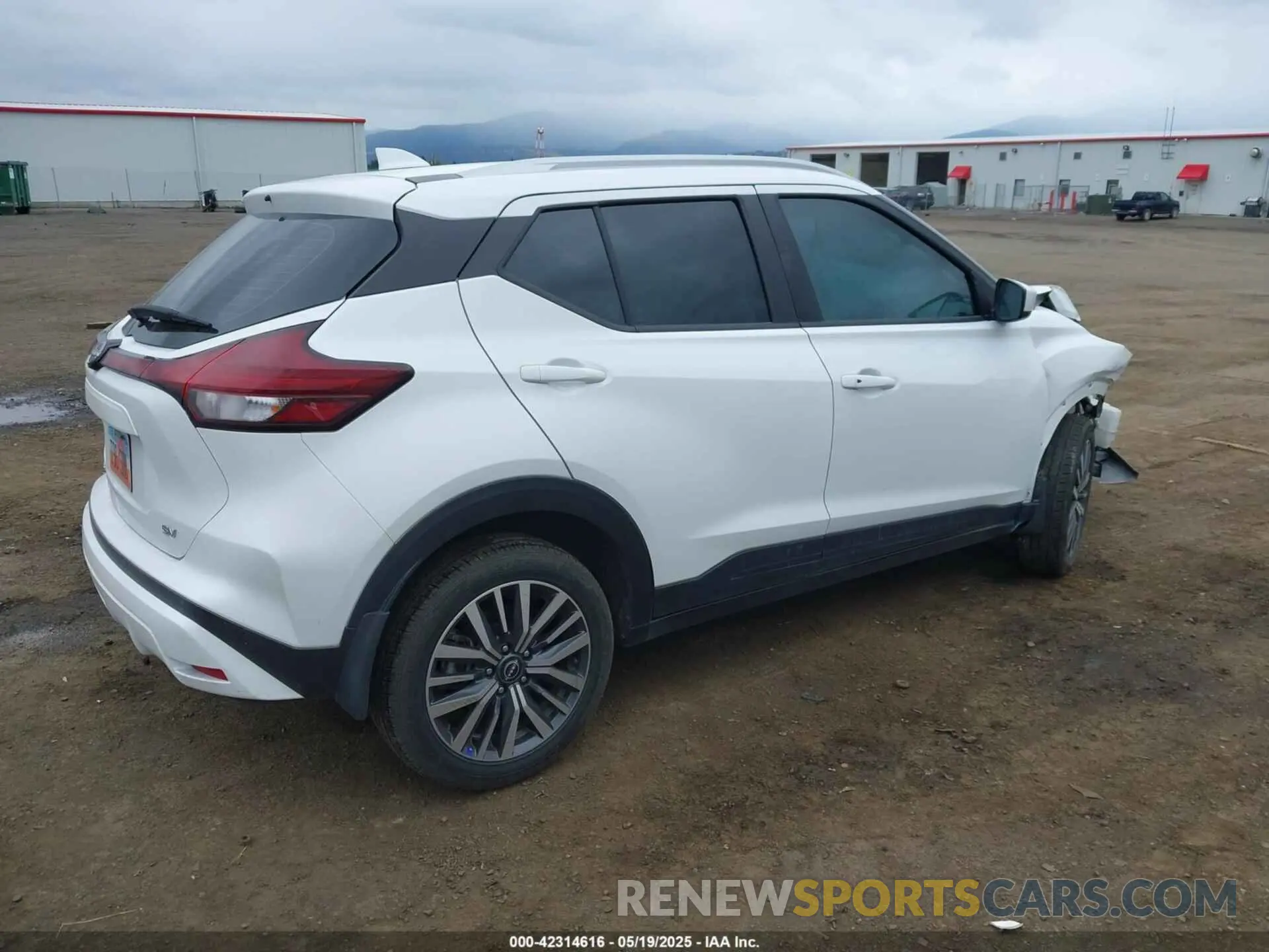 4 Фотография поврежденного автомобиля 3N1CP5CV5PL544135 NISSAN KICKS 2023