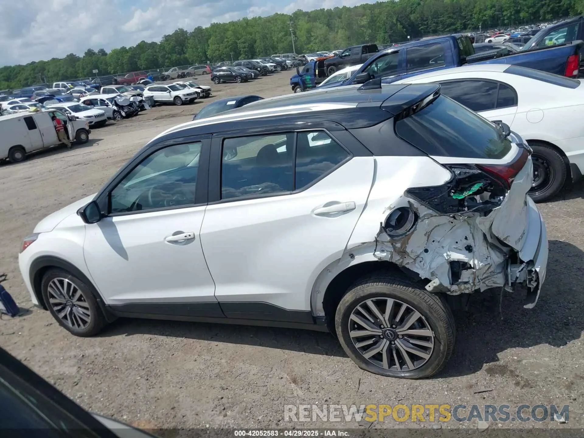 14 Фотография поврежденного автомобиля 3N1CP5CV5PL548184 NISSAN KICKS 2023