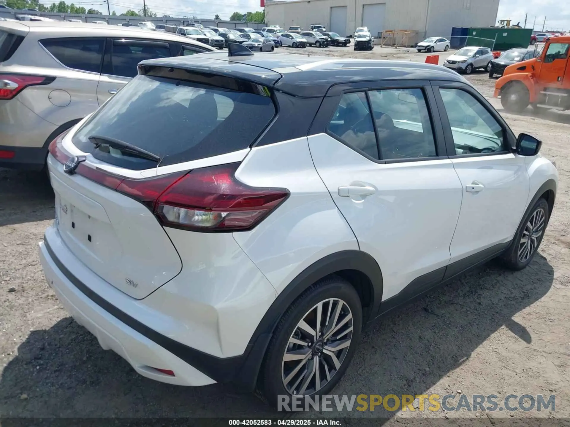 4 Фотография поврежденного автомобиля 3N1CP5CV5PL548184 NISSAN KICKS 2023