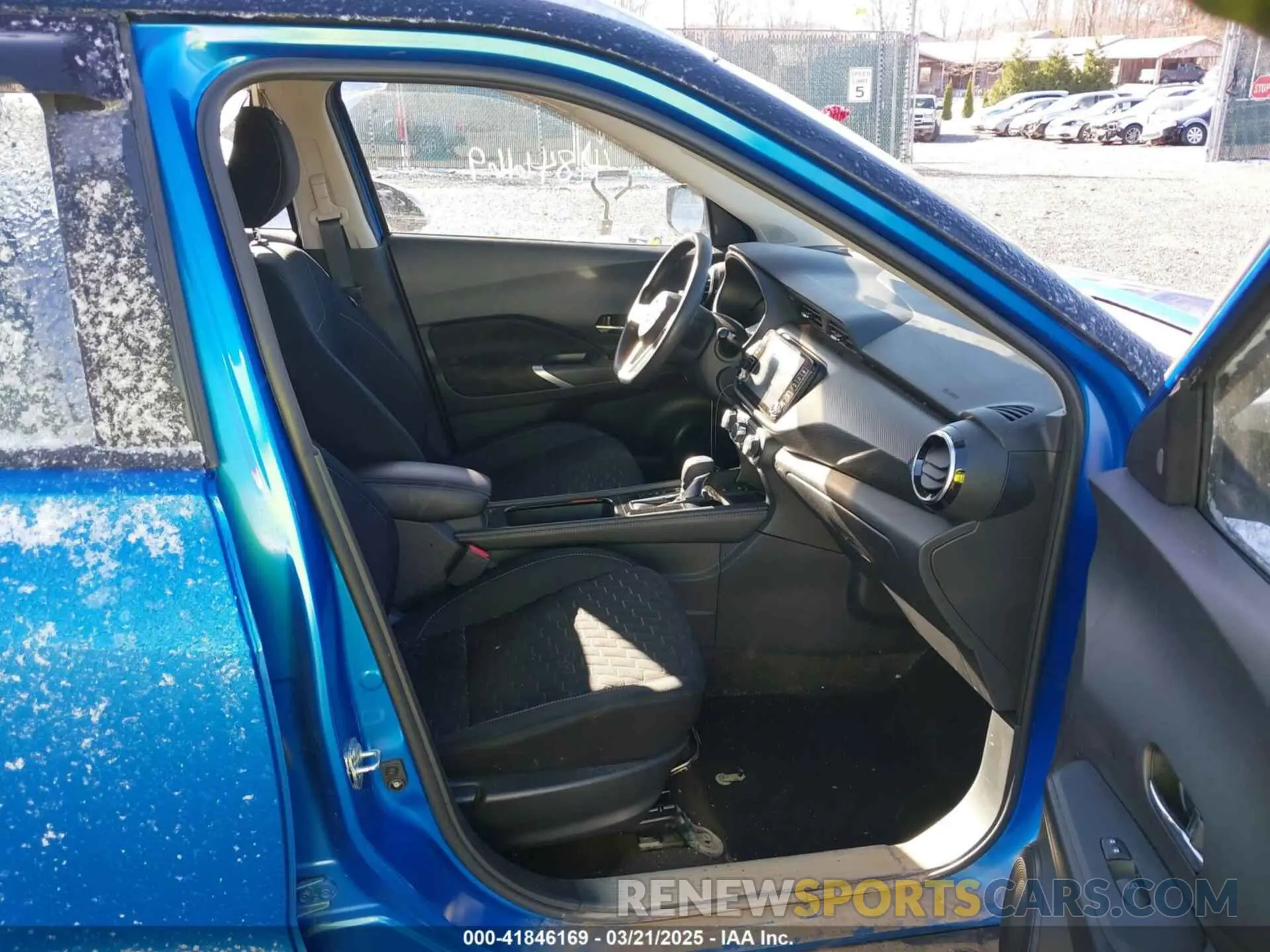 5 Photograph of a damaged car 3N1CP5CV6PL467159 NISSAN KICKS 2023
