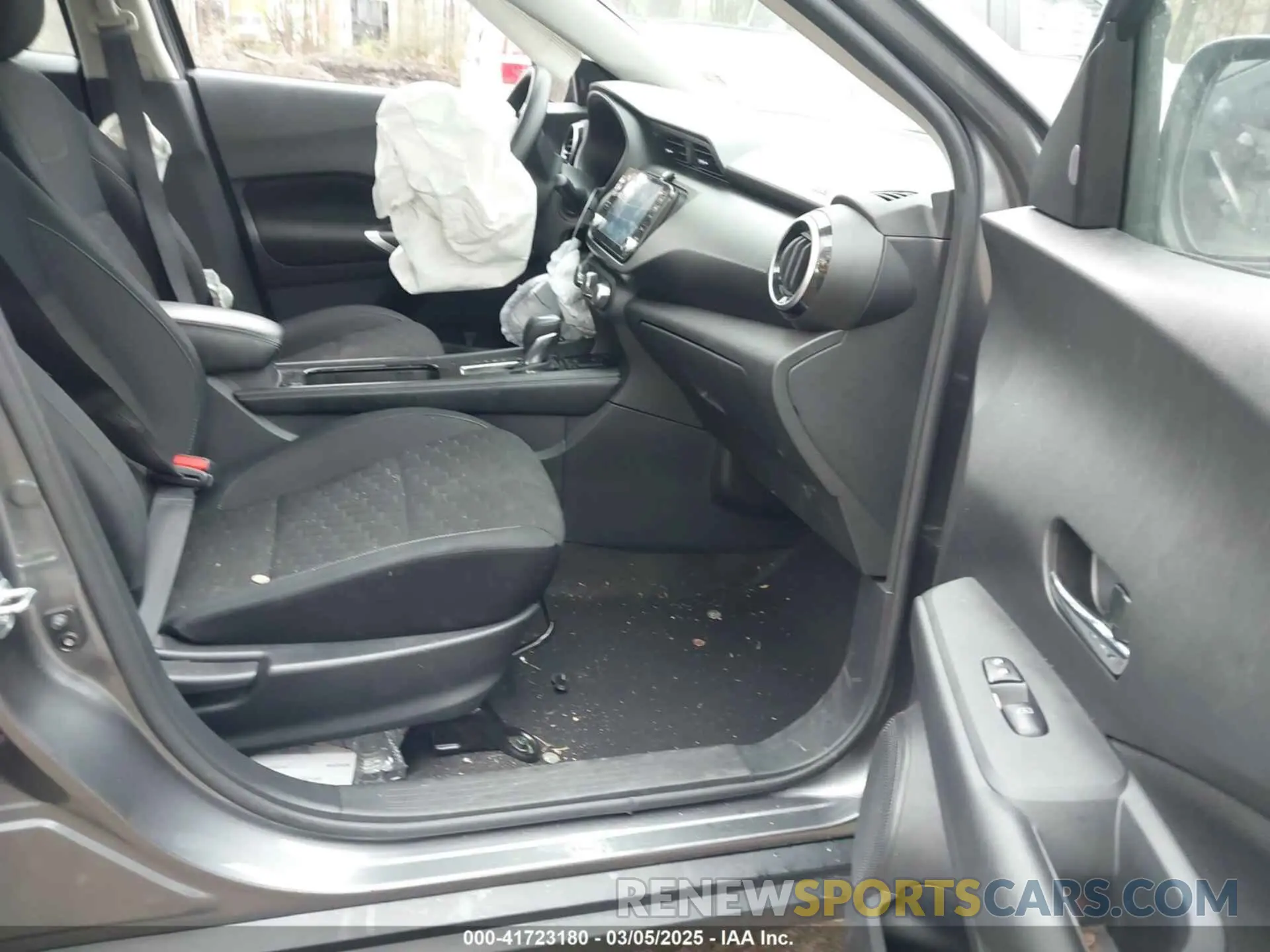 5 Photograph of a damaged car 3N1CP5CV7PL467333 NISSAN KICKS 2023