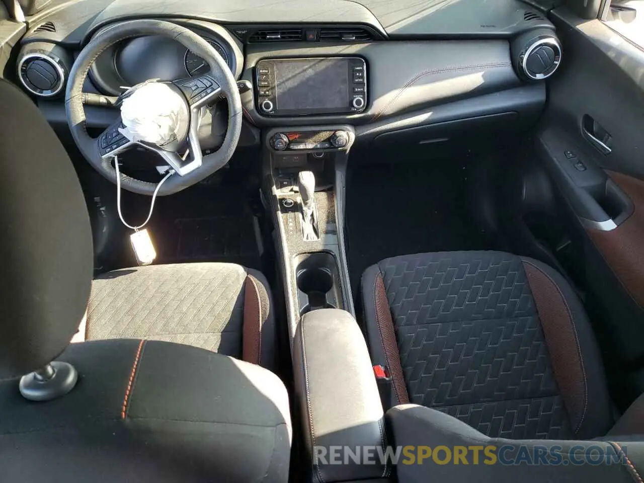 8 Photograph of a damaged car 3N1CP5DV0PL533655 NISSAN KICKS 2023
