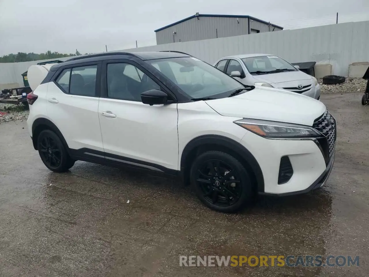 4 Photograph of a damaged car 3N1CP5DV1PL540100 NISSAN KICKS 2023
