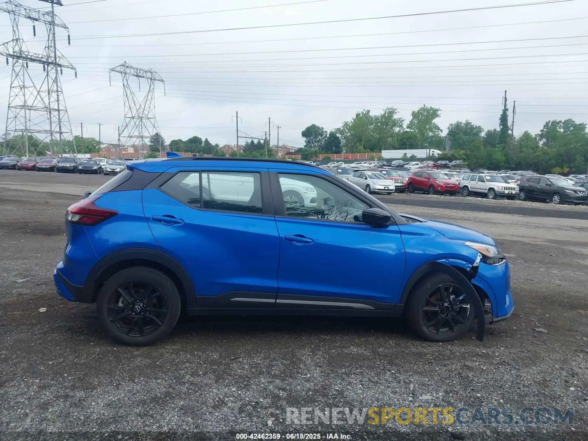 13 Photograph of a damaged car 3N1CP5DV1PL561867 NISSAN KICKS 2023