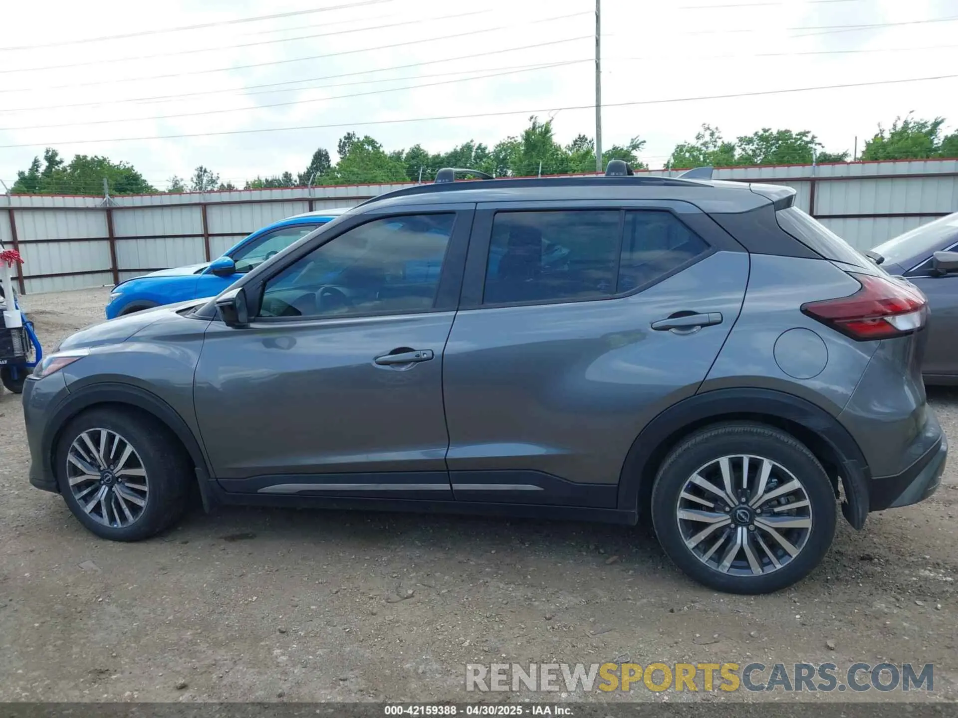 14 Photograph of a damaged car 3N1CP5DV1PL563120 NISSAN KICKS 2023