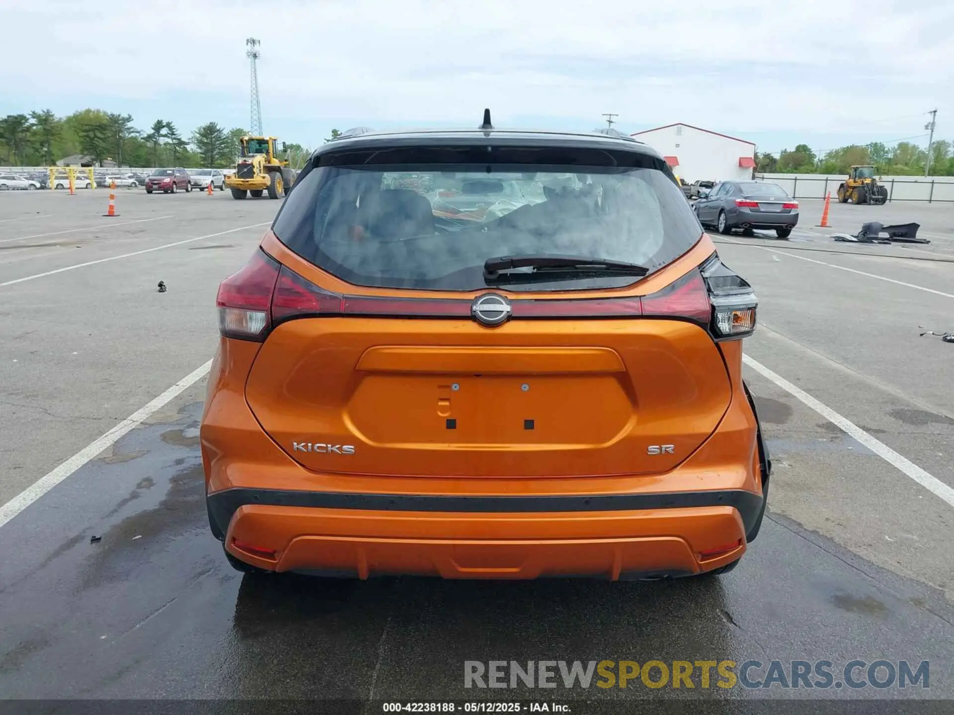 13 Photograph of a damaged car 3N1CP5DV2PL523564 NISSAN KICKS 2023