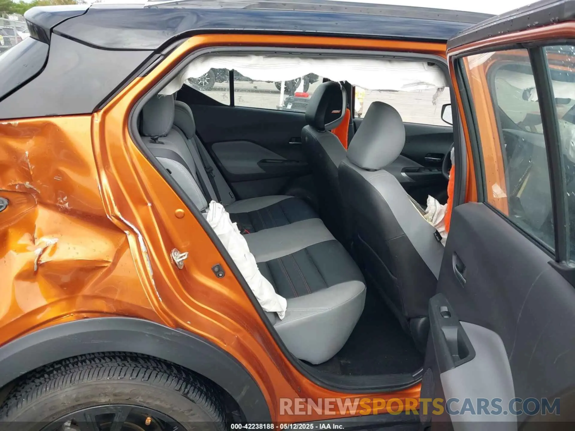 5 Photograph of a damaged car 3N1CP5DV2PL523564 NISSAN KICKS 2023