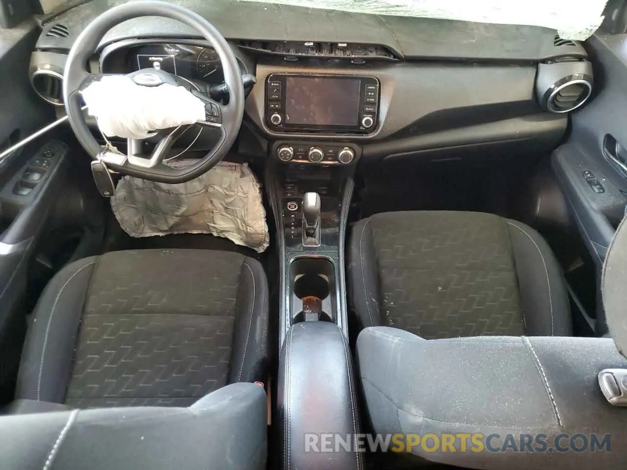 8 Photograph of a damaged car 3N1CP5DV3PL546904 NISSAN KICKS 2023