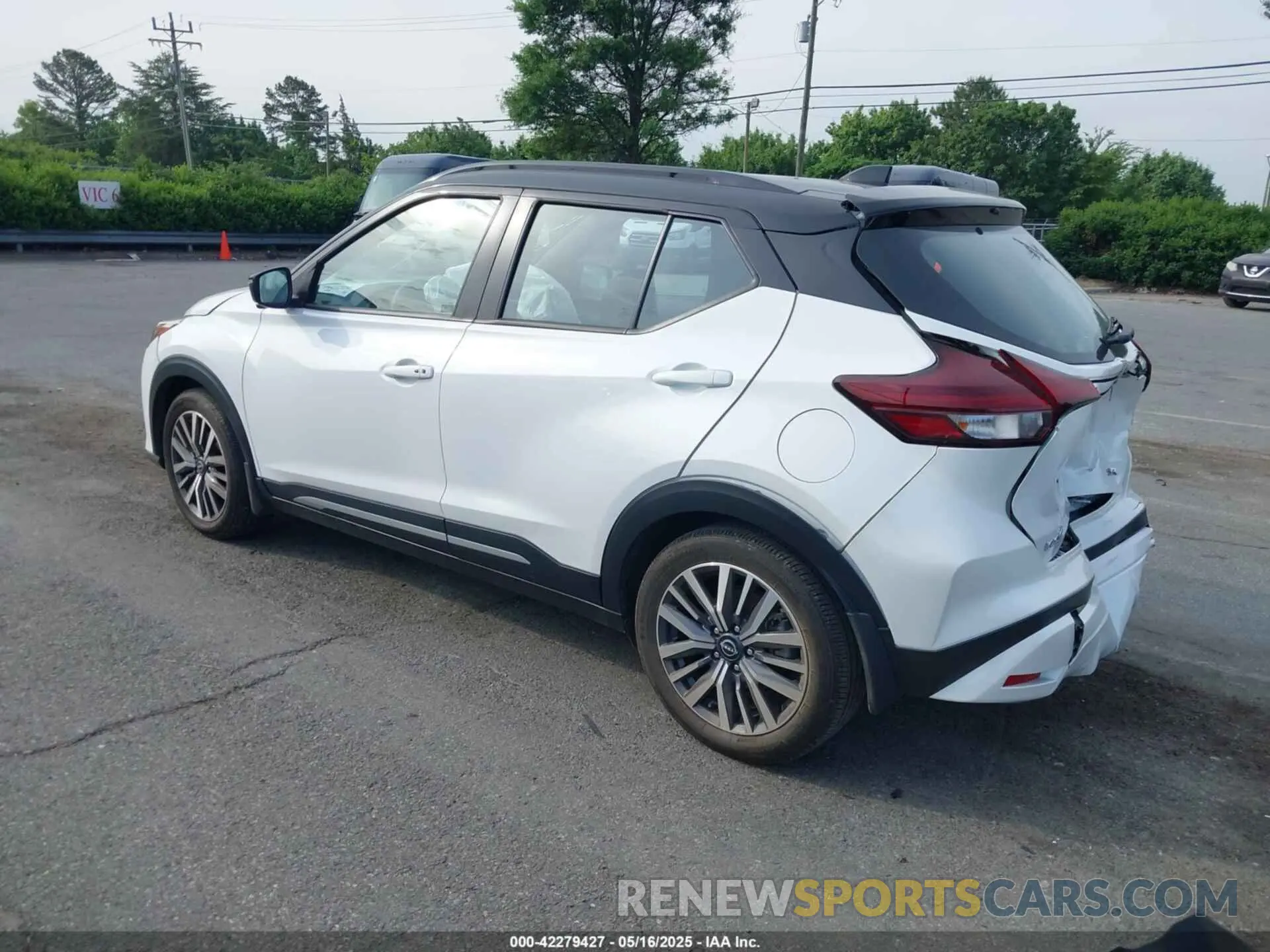3 Photograph of a damaged car 3N1CP5DV3PL549557 NISSAN KICKS 2023
