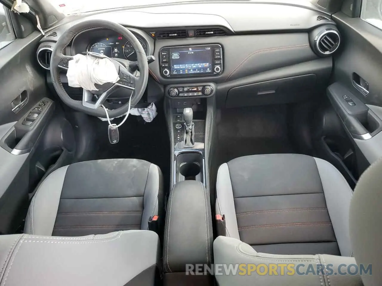 8 Photograph of a damaged car 3N1CP5DV3PL568738 NISSAN KICKS 2023