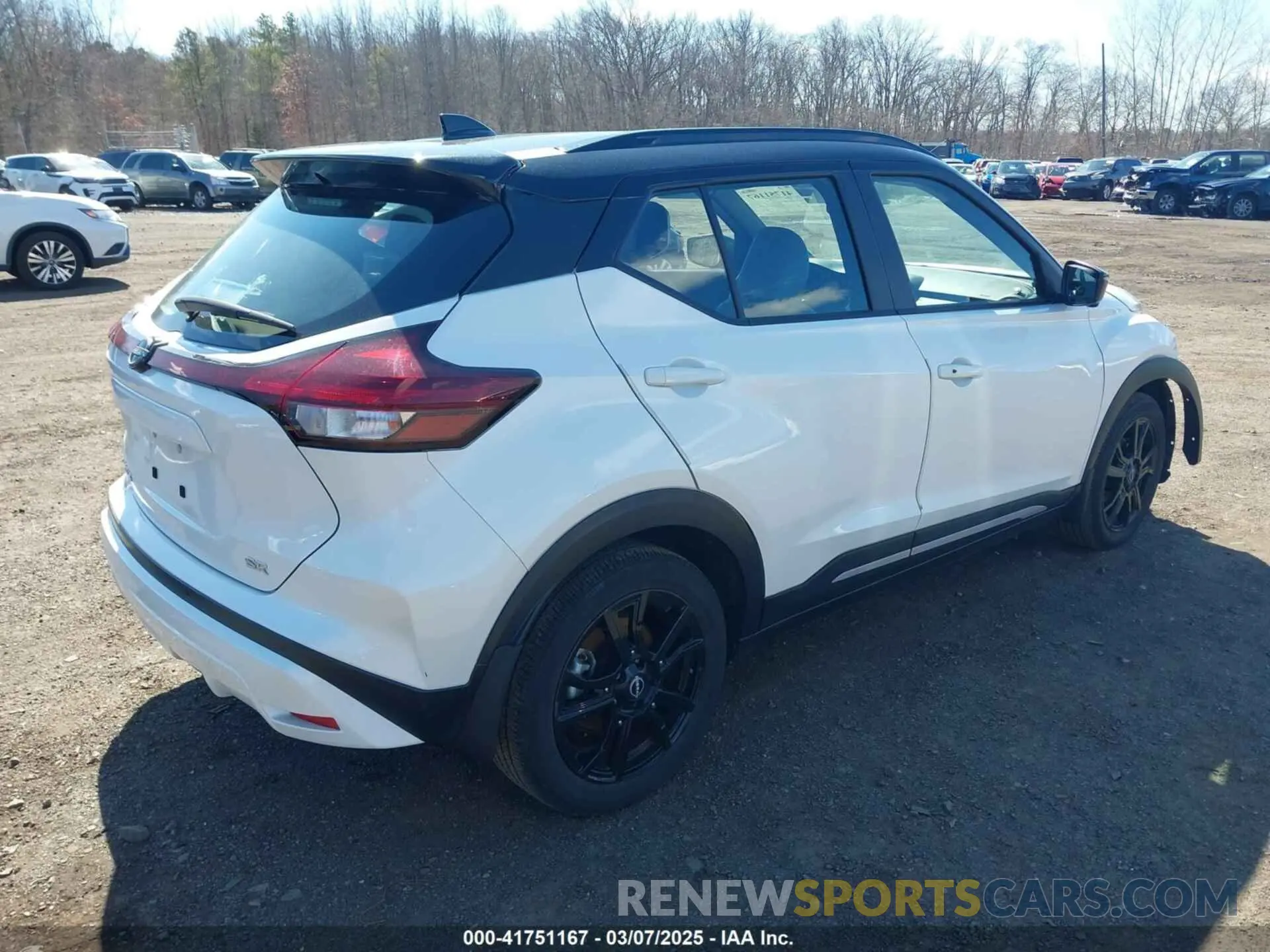 4 Photograph of a damaged car 3N1CP5DV6PL473400 NISSAN KICKS 2023