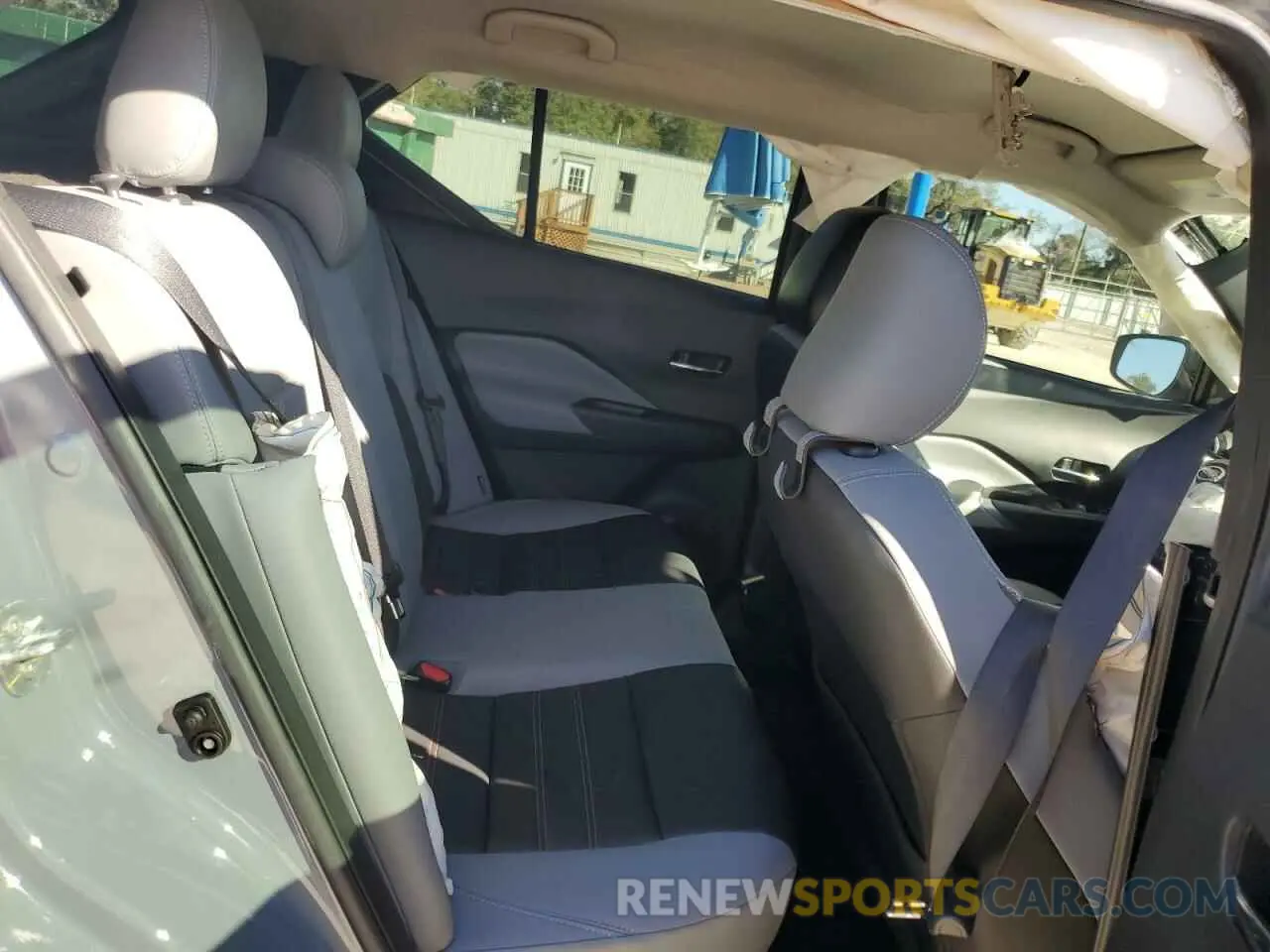11 Photograph of a damaged car 3N1CP5DV6PL499138 NISSAN KICKS 2023