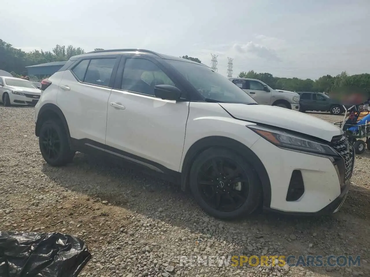 4 Photograph of a damaged car 3N1CP5DV8PL506994 NISSAN KICKS 2023