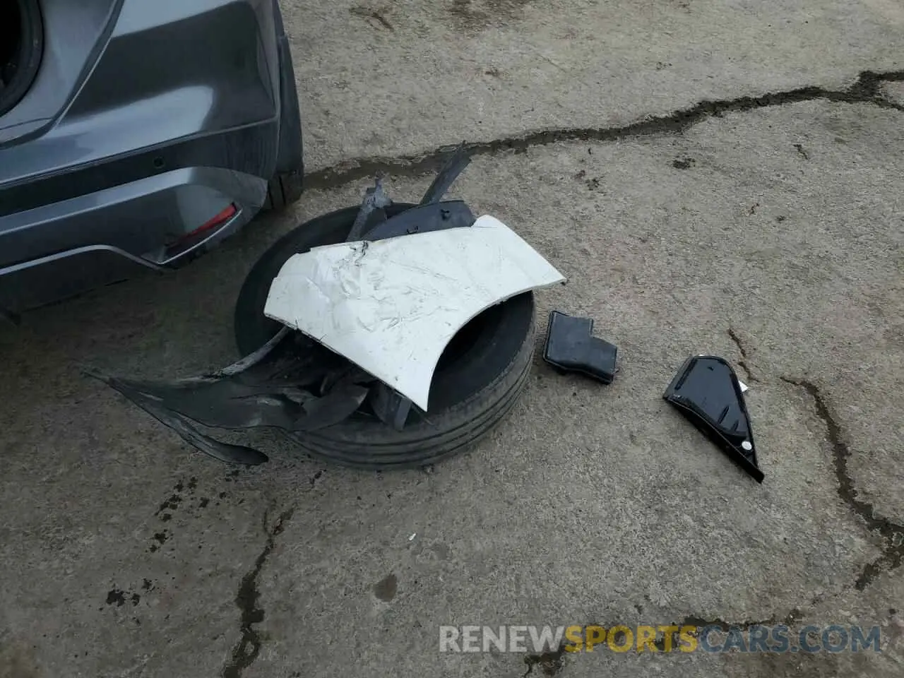 12 Photograph of a damaged car 3N1CP5DV8PL548095 NISSAN KICKS 2023