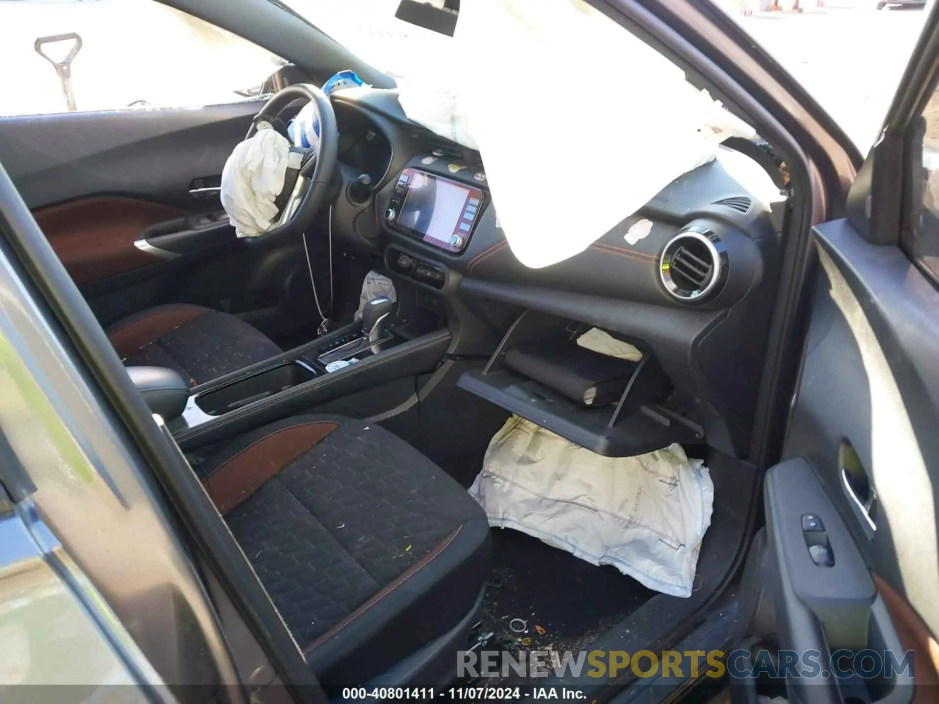 5 Photograph of a damaged car 3N1CP5DV8PL563194 NISSAN KICKS 2023