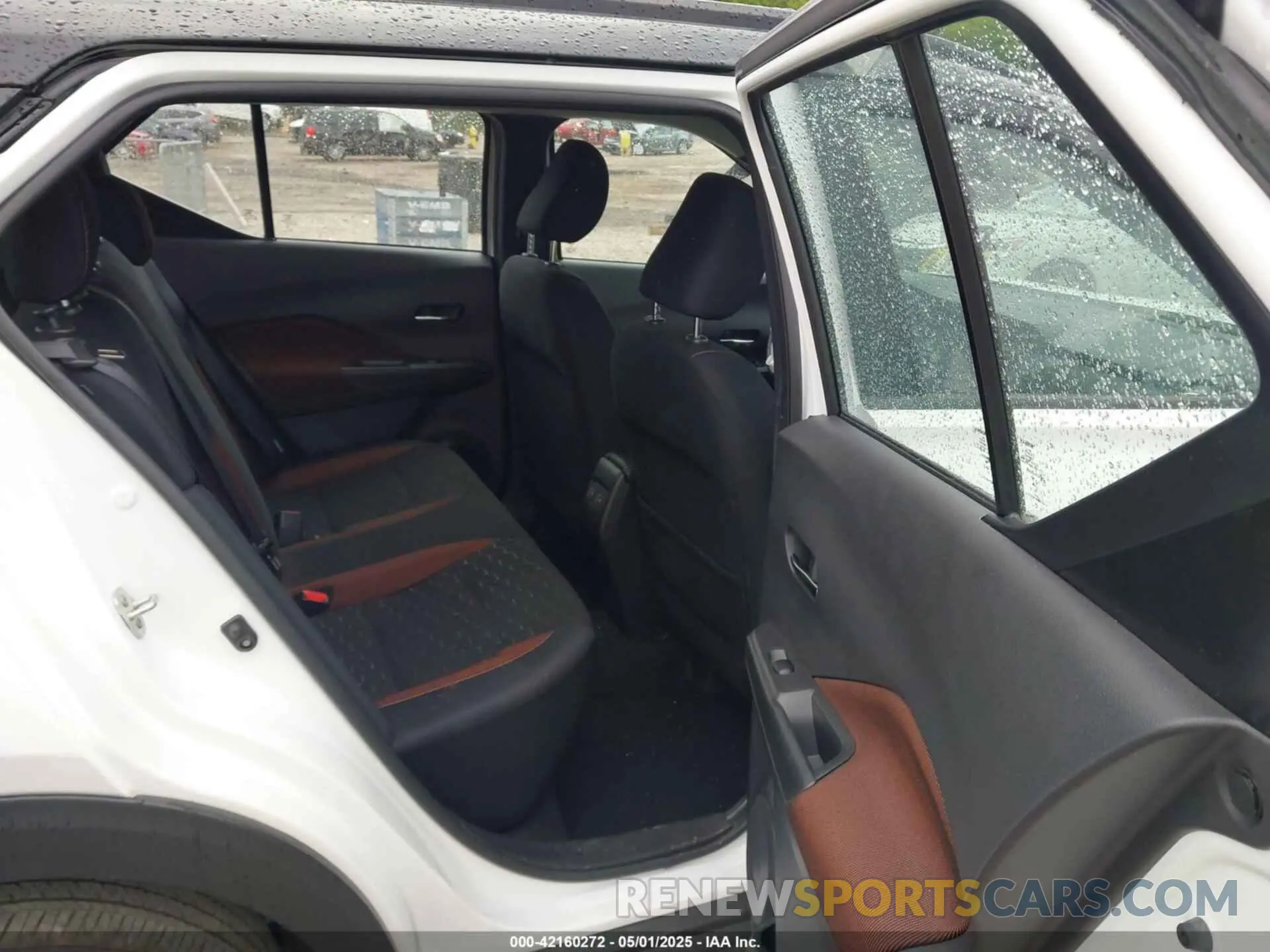8 Photograph of a damaged car 3N1CP5DV9PL559719 NISSAN KICKS 2023