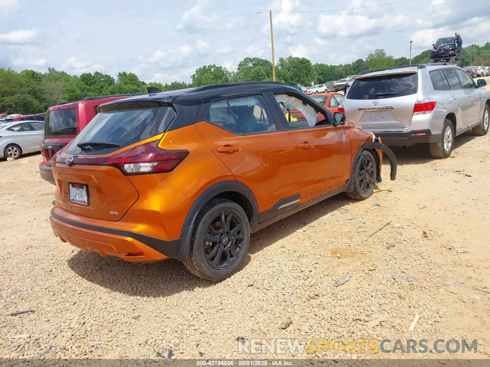 4 Photograph of a damaged car 3N1CP5DVXPL499191 NISSAN KICKS 2023