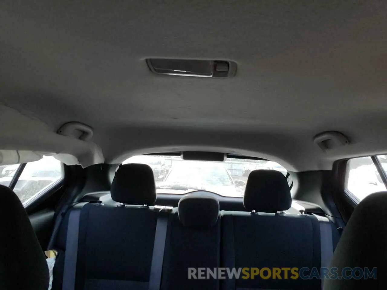 10 Photograph of a damaged car 3N1CP5BV0RL473706 NISSAN KICKS 2024