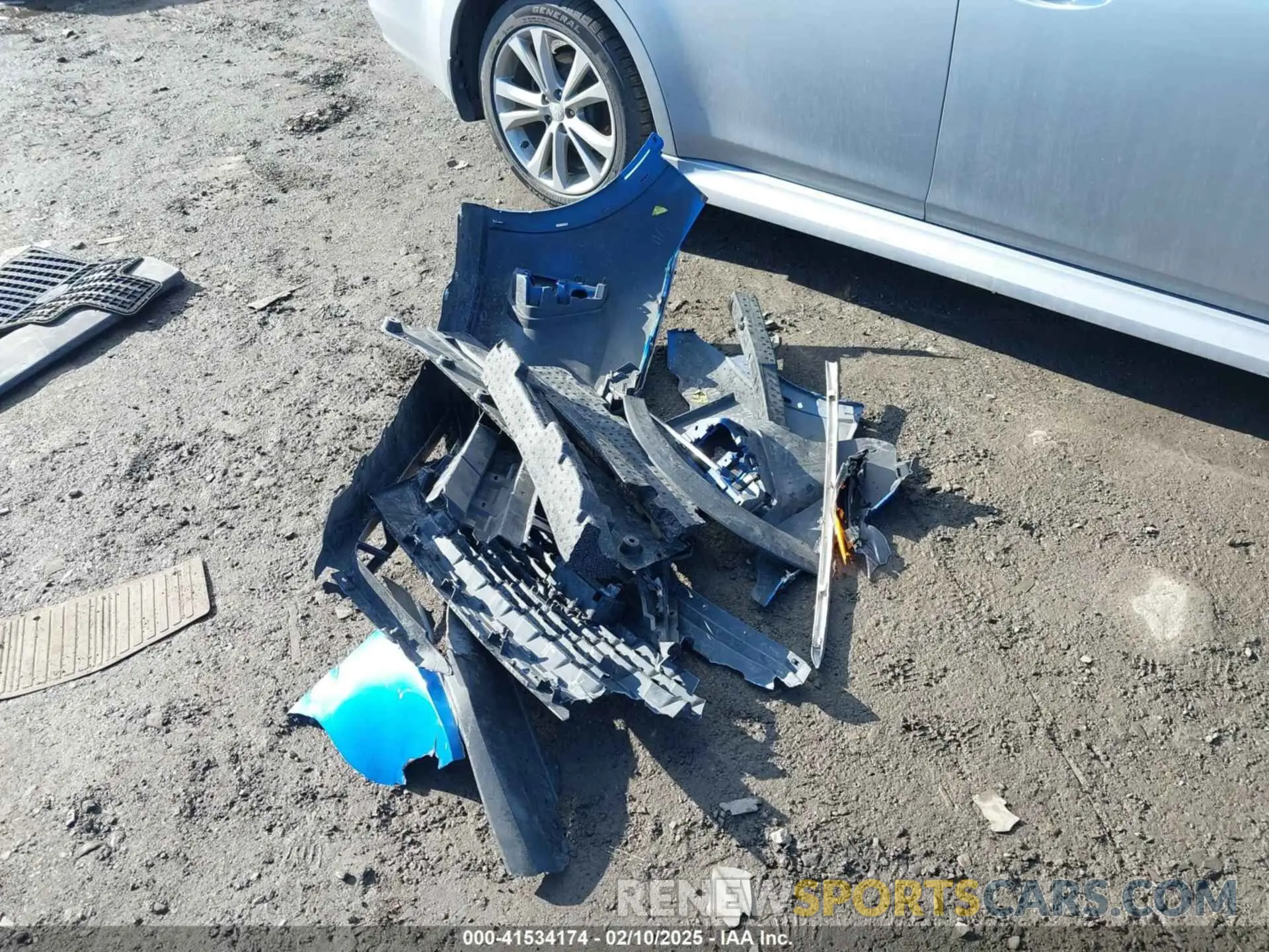 12 Photograph of a damaged car 3N1CP5BV1RL496038 NISSAN KICKS 2024