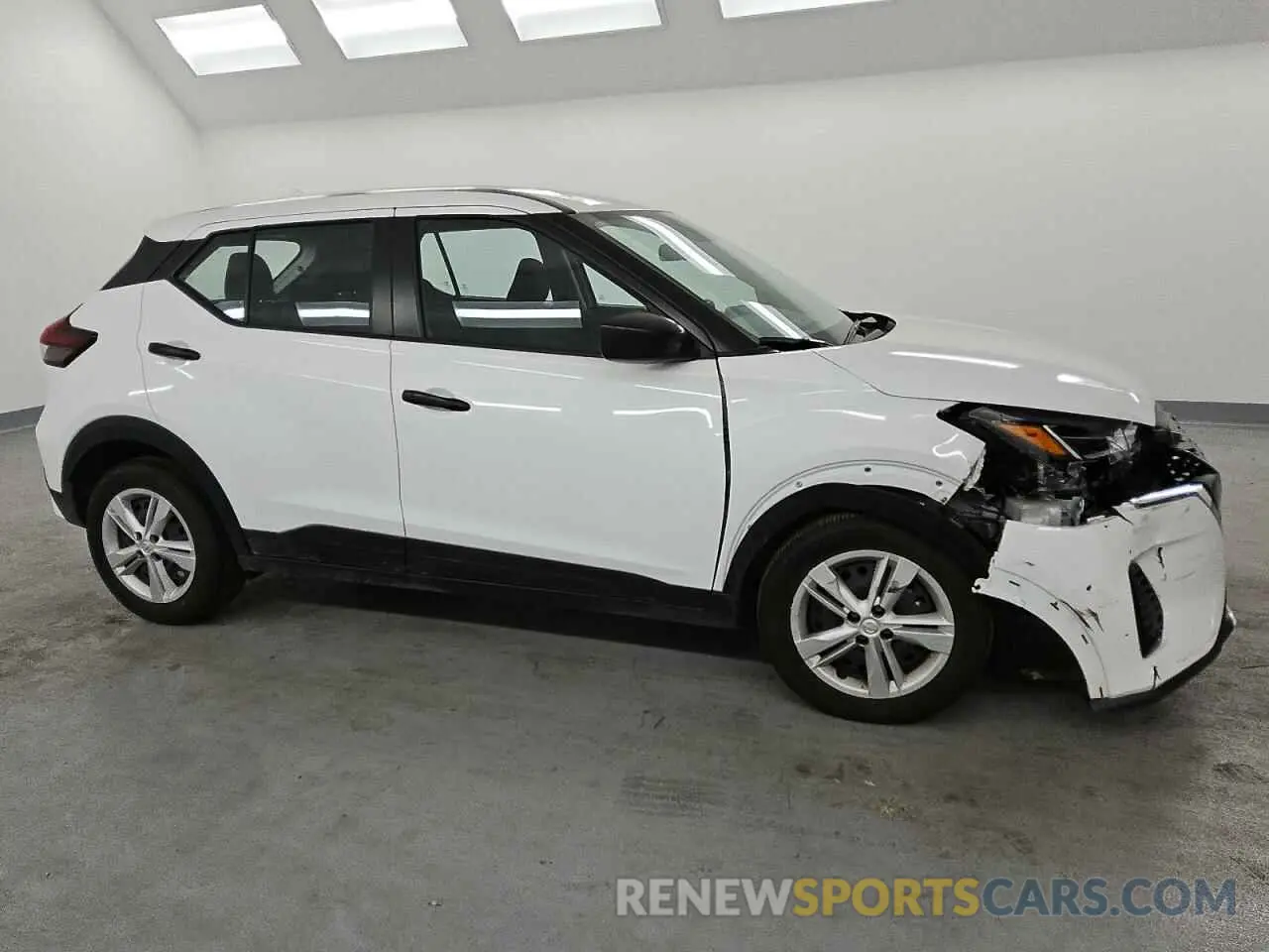 4 Photograph of a damaged car 3N1CP5BV1RL560613 NISSAN KICKS 2024