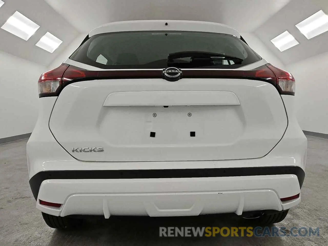 6 Photograph of a damaged car 3N1CP5BV1RL560613 NISSAN KICKS 2024