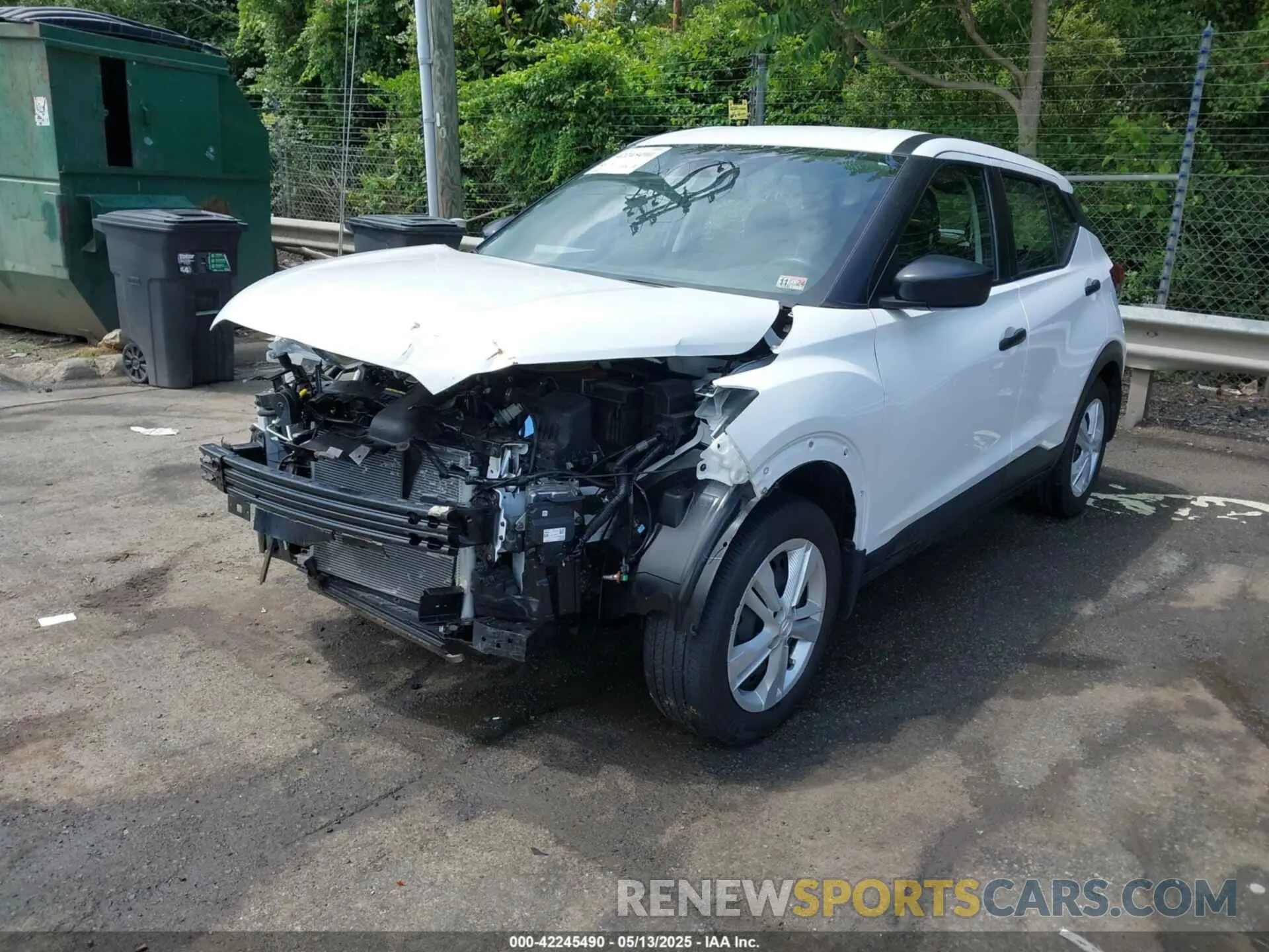 2 Photograph of a damaged car 3N1CP5BV2RL481595 NISSAN KICKS 2024