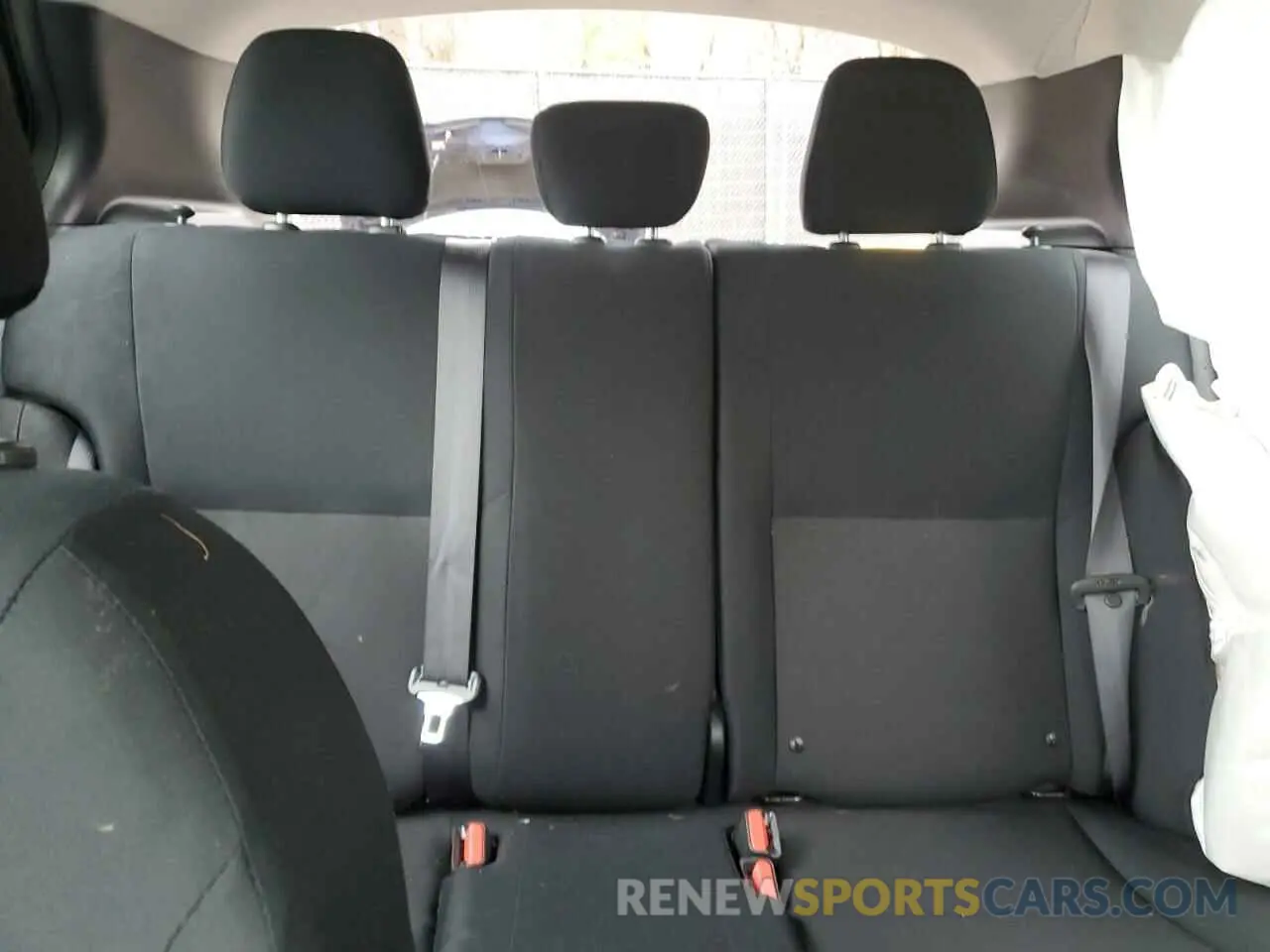 10 Photograph of a damaged car 3N1CP5BV3RL495473 NISSAN KICKS 2024
