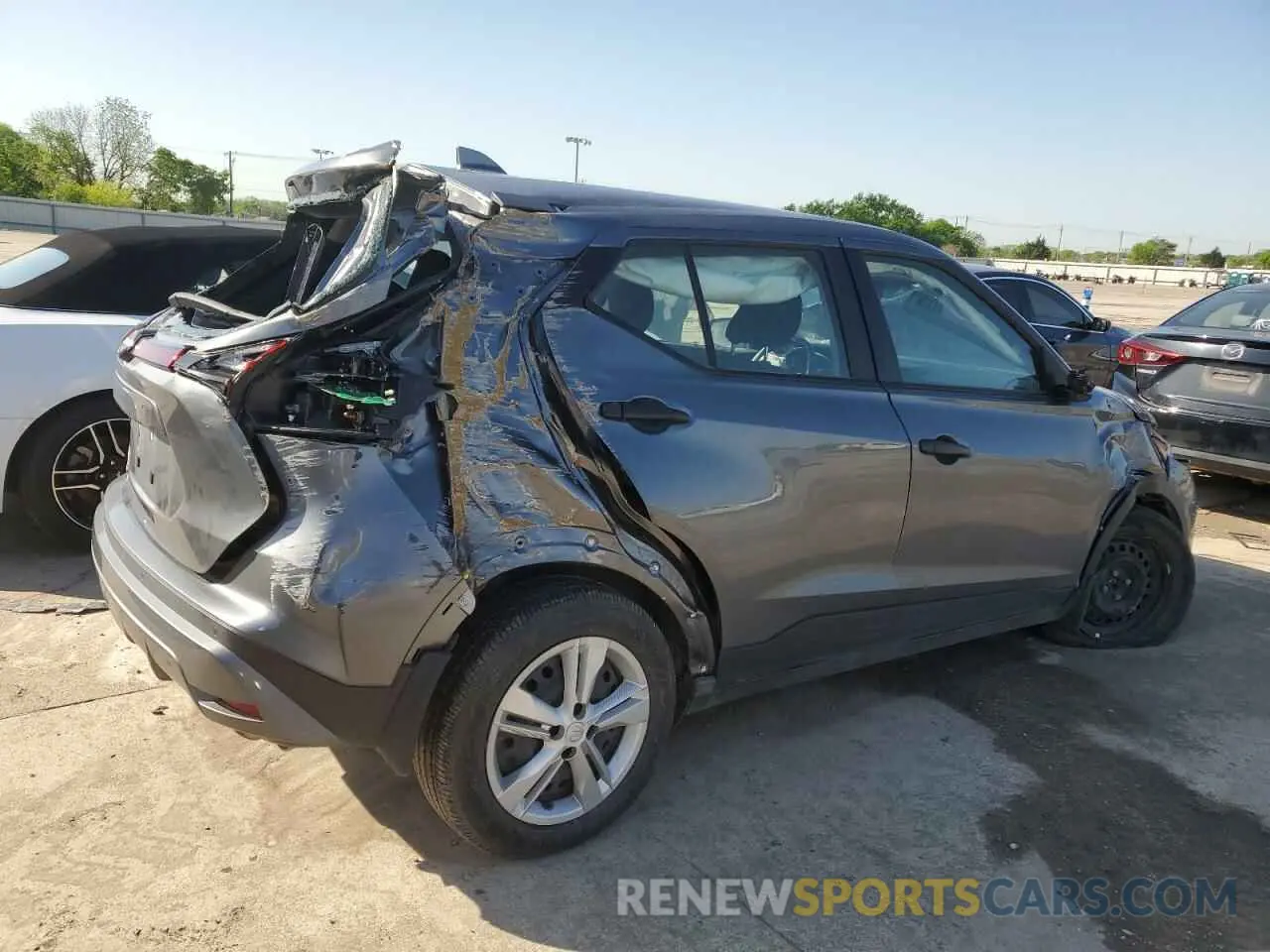 3 Photograph of a damaged car 3N1CP5BV3RL511929 NISSAN KICKS 2024