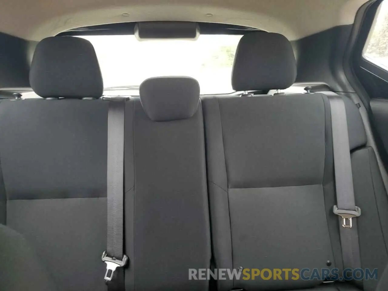 10 Photograph of a damaged car 3N1CP5BV3RL538516 NISSAN KICKS 2024