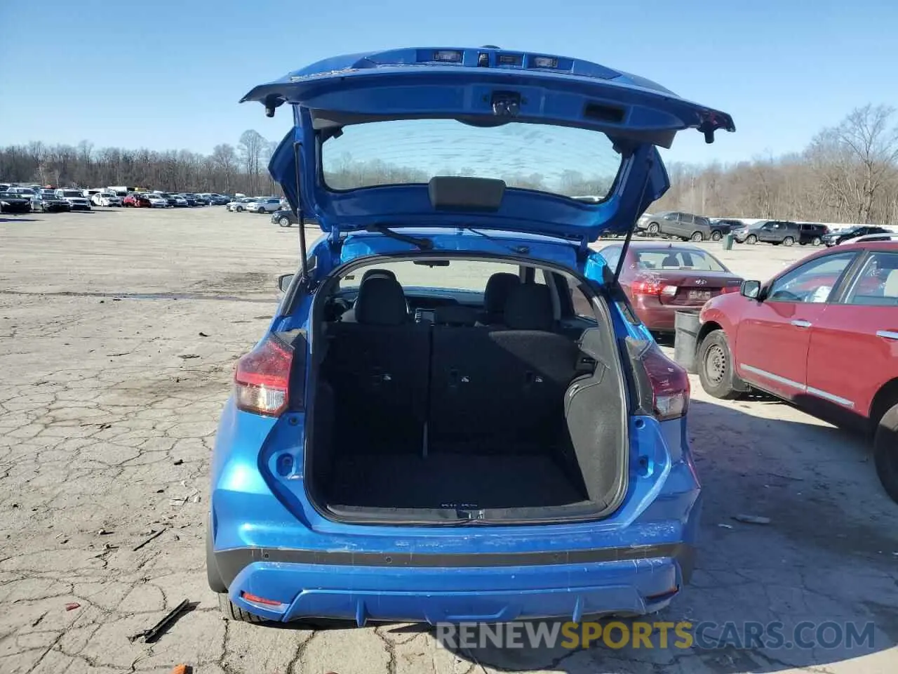 6 Photograph of a damaged car 3N1CP5BV3RL583066 NISSAN KICKS 2024